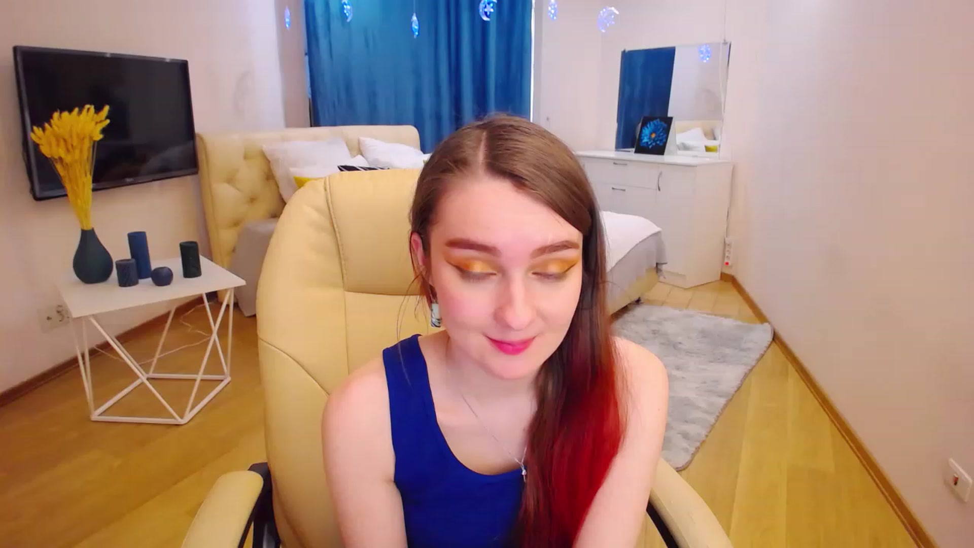 Gallery image thumbnail from OceanFeelss's myfreecams stream on, 03/28/2023, 07:50 image 12 of 20