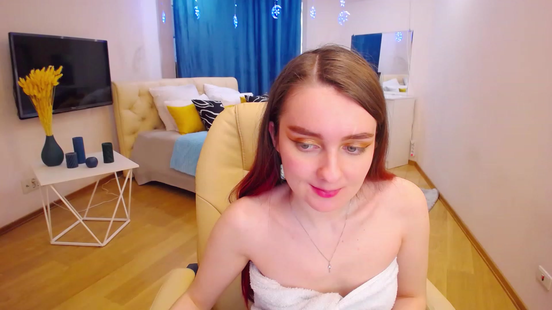 Gallery image thumbnail from OceanFeelss's myfreecams stream on, 03/28/2023, 09:58 image 4 of 20