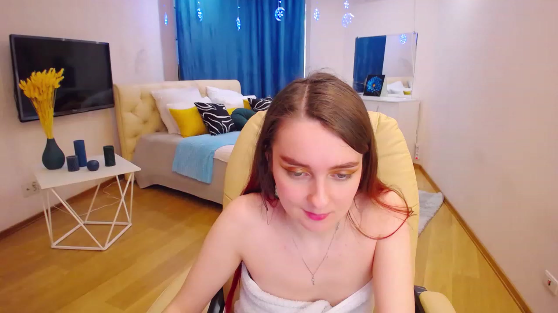 Gallery image thumbnail from OceanFeelss's myfreecams stream on, 03/28/2023, 09:58 image 15 of 20
