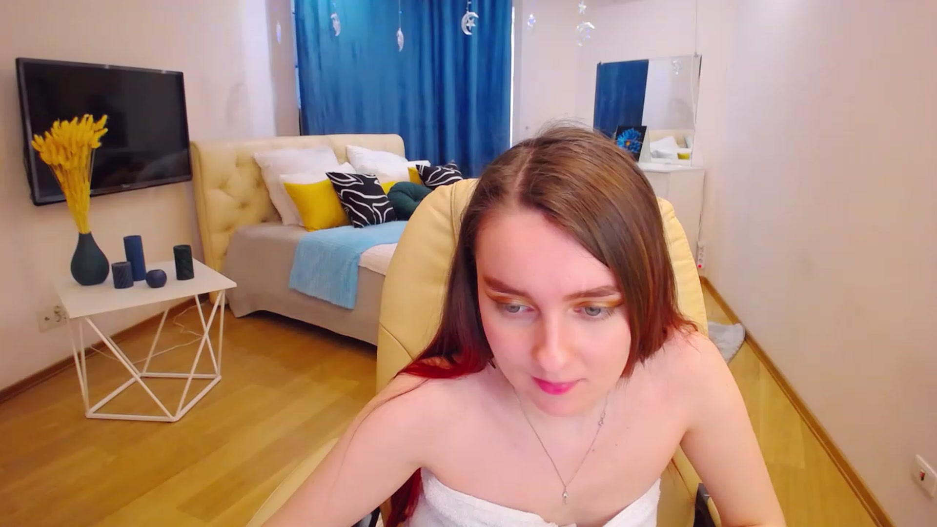 Gallery image thumbnail from OceanFeelss's myfreecams stream on, 03/28/2023, 09:58 image 18 of 20