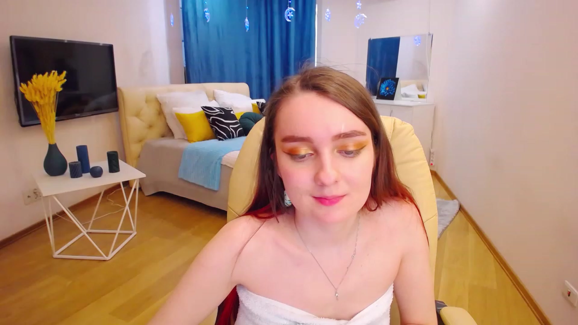 Gallery image thumbnail from OceanFeelss's myfreecams stream on, 03/28/2023, 09:58 image 19 of 20