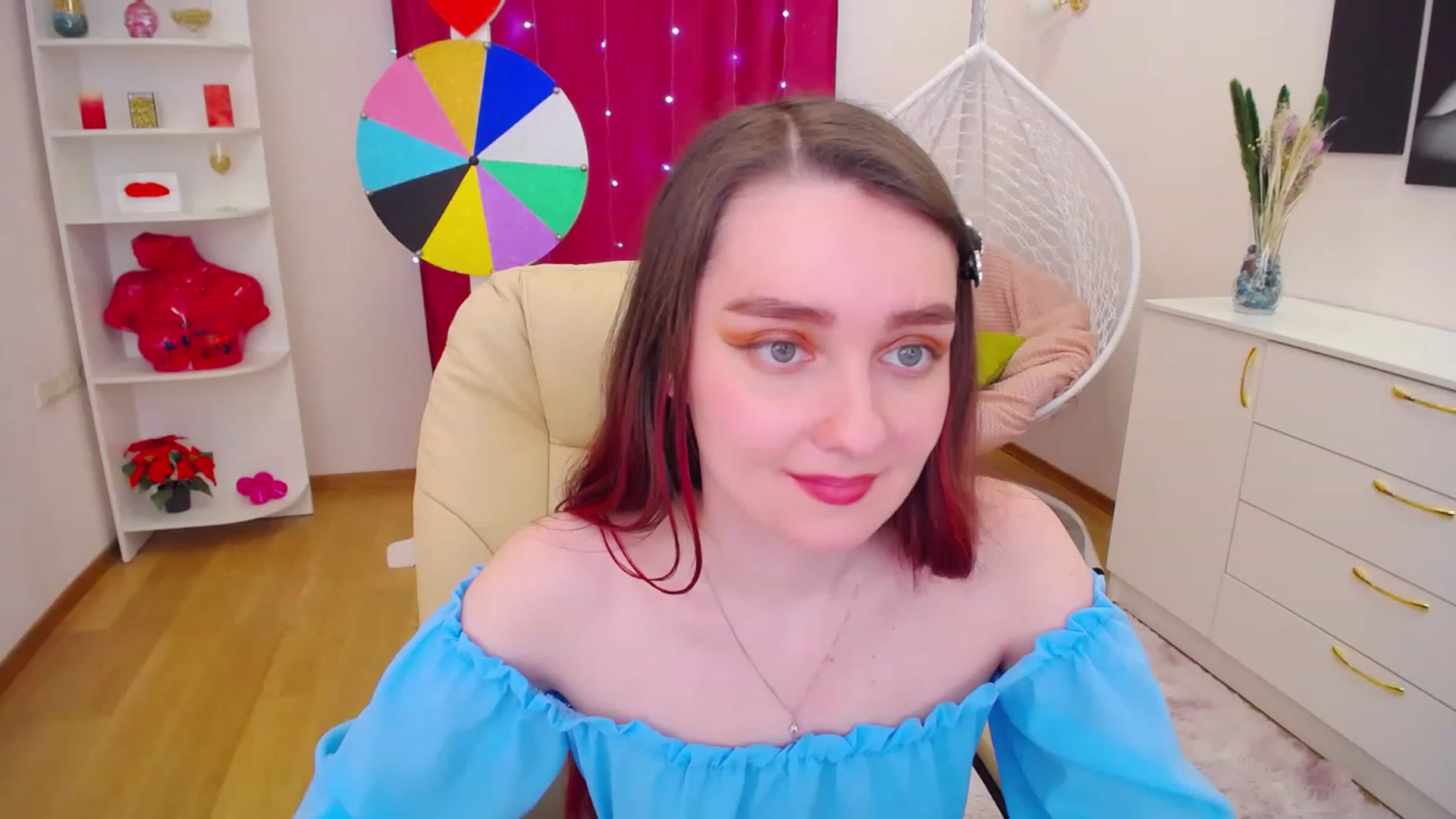 Gallery image thumbnail from OceanFeelss's myfreecams stream on, 03/29/2023, 09:06 image 20 of 20