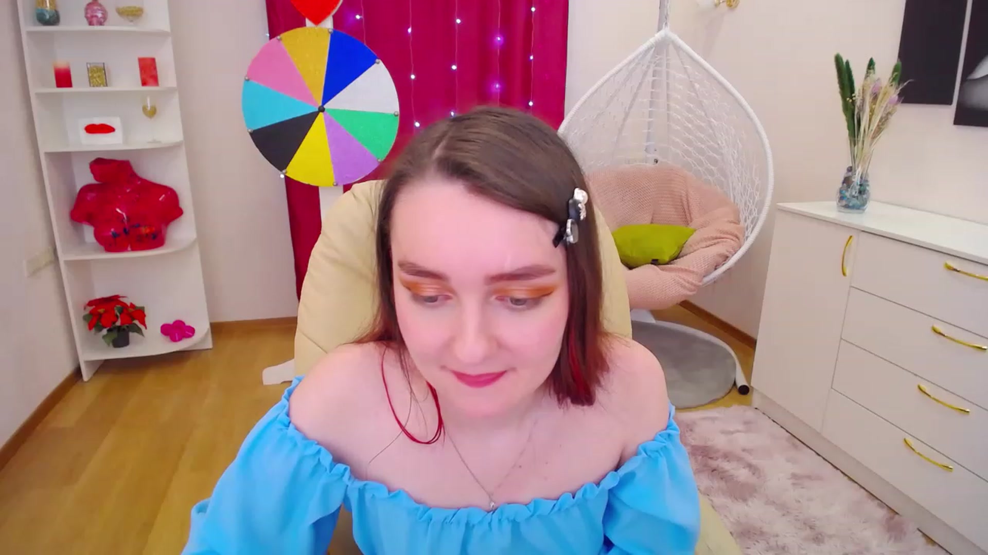 Gallery image thumbnail from OceanFeelss's myfreecams stream on, 03/29/2023, 09:06 image 11 of 20