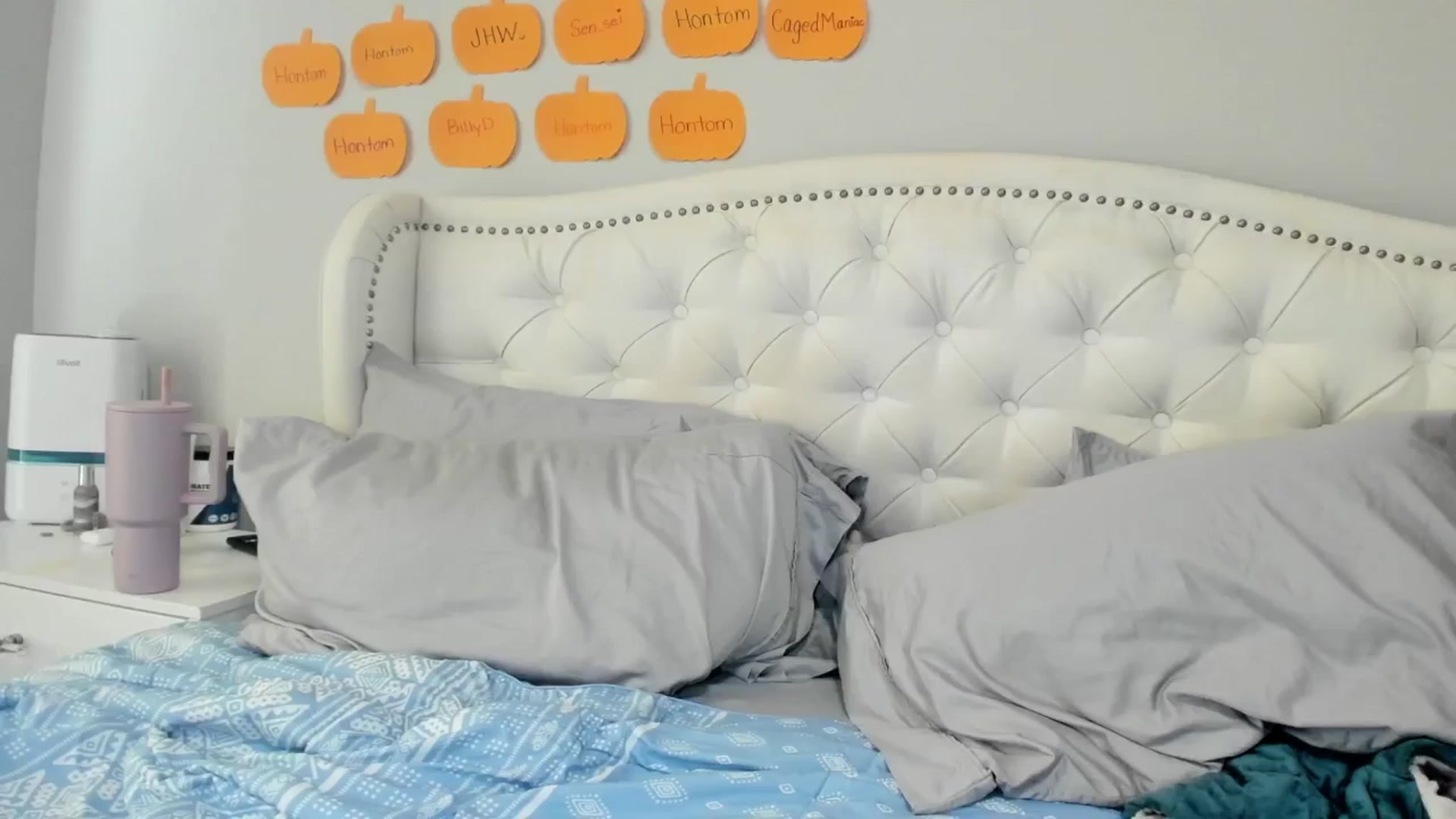 Gallery image thumbnail from OceanGoddesss's myfreecams stream on, 10/15/2024, 19:13 image 16 of 20