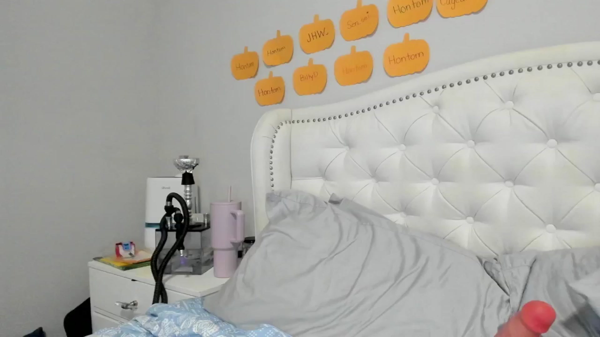 Gallery image thumbnail from OceanGoddesss's myfreecams stream on, 10/17/2024, 06:20 image 8 of 20
