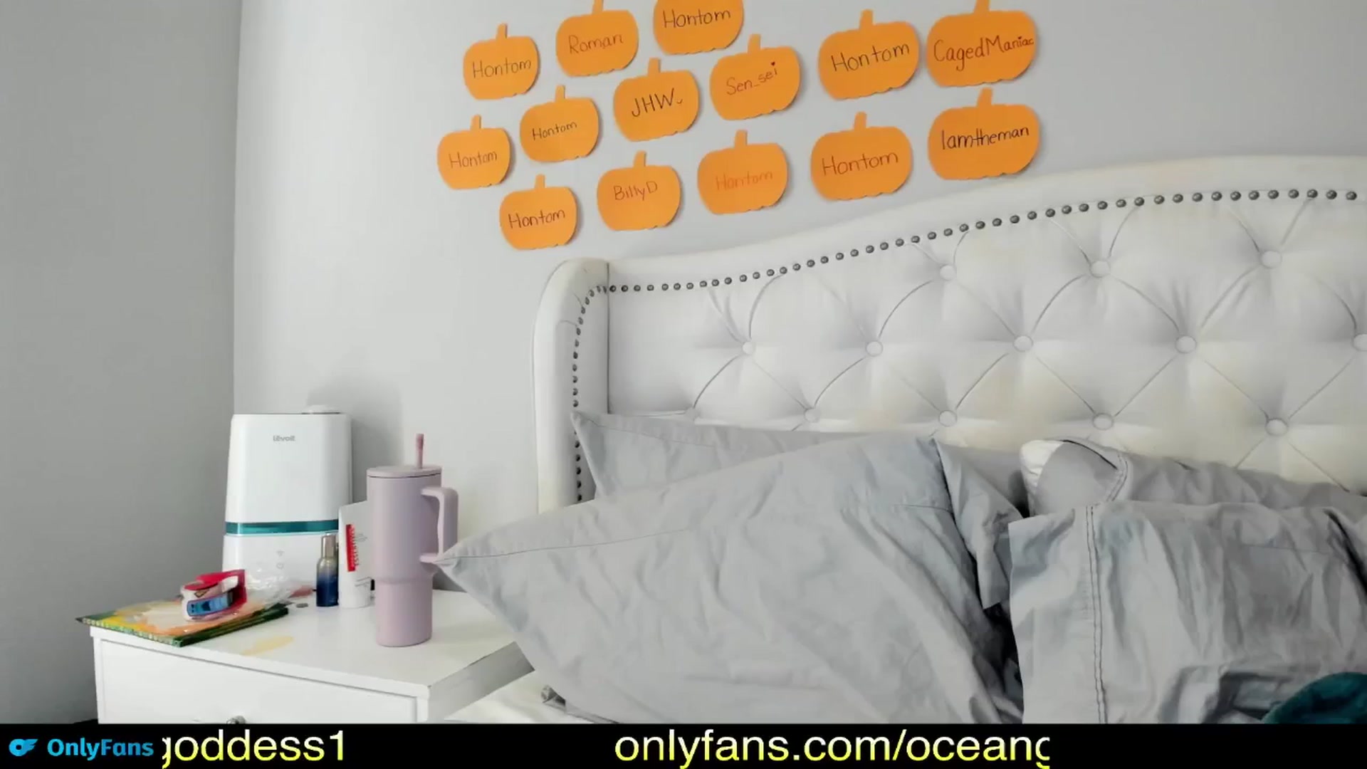 Gallery image thumbnail from OceanGoddesss's myfreecams stream on, 10/22/2024, 17:56 image 3 of 20