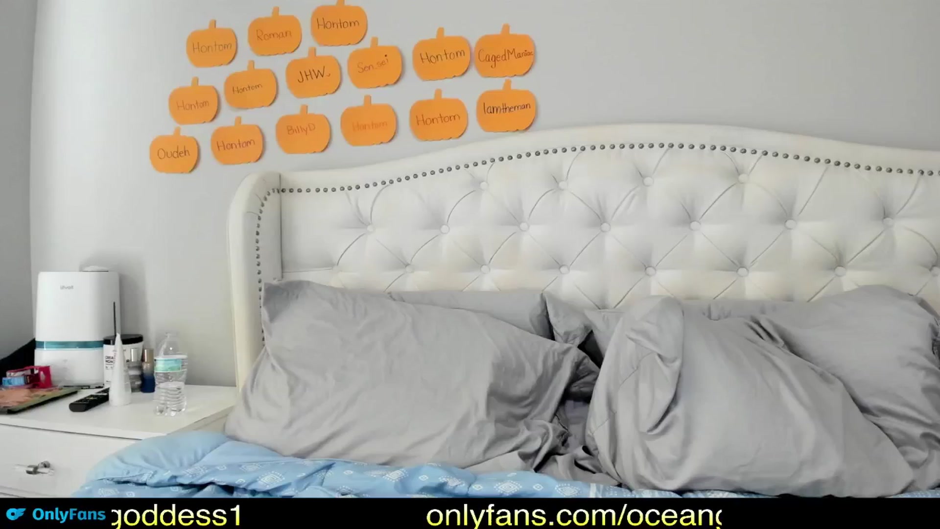 Gallery image thumbnail from OceanGoddesss's myfreecams stream on, 10/25/2024, 21:23 image 6 of 20