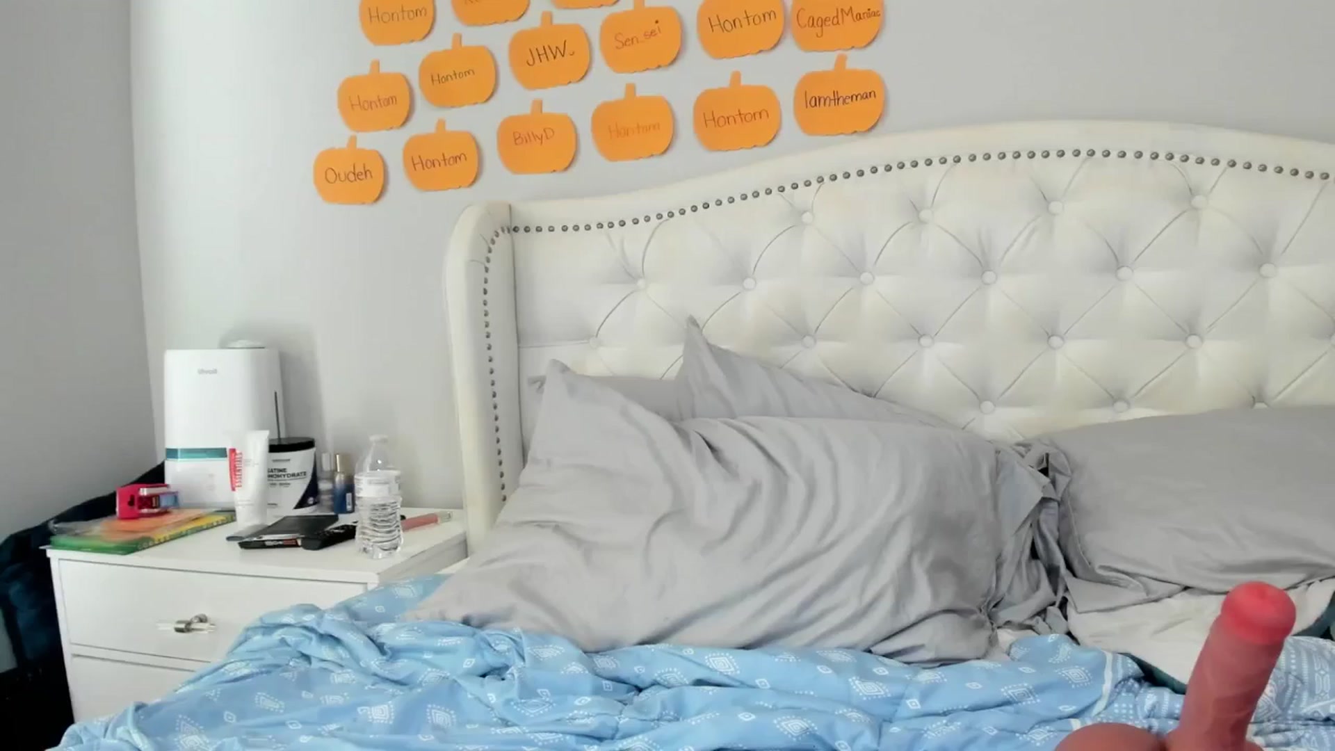 Gallery image thumbnail from OceanGoddesss's myfreecams stream on, 10/27/2024, 19:36 image 19 of 20