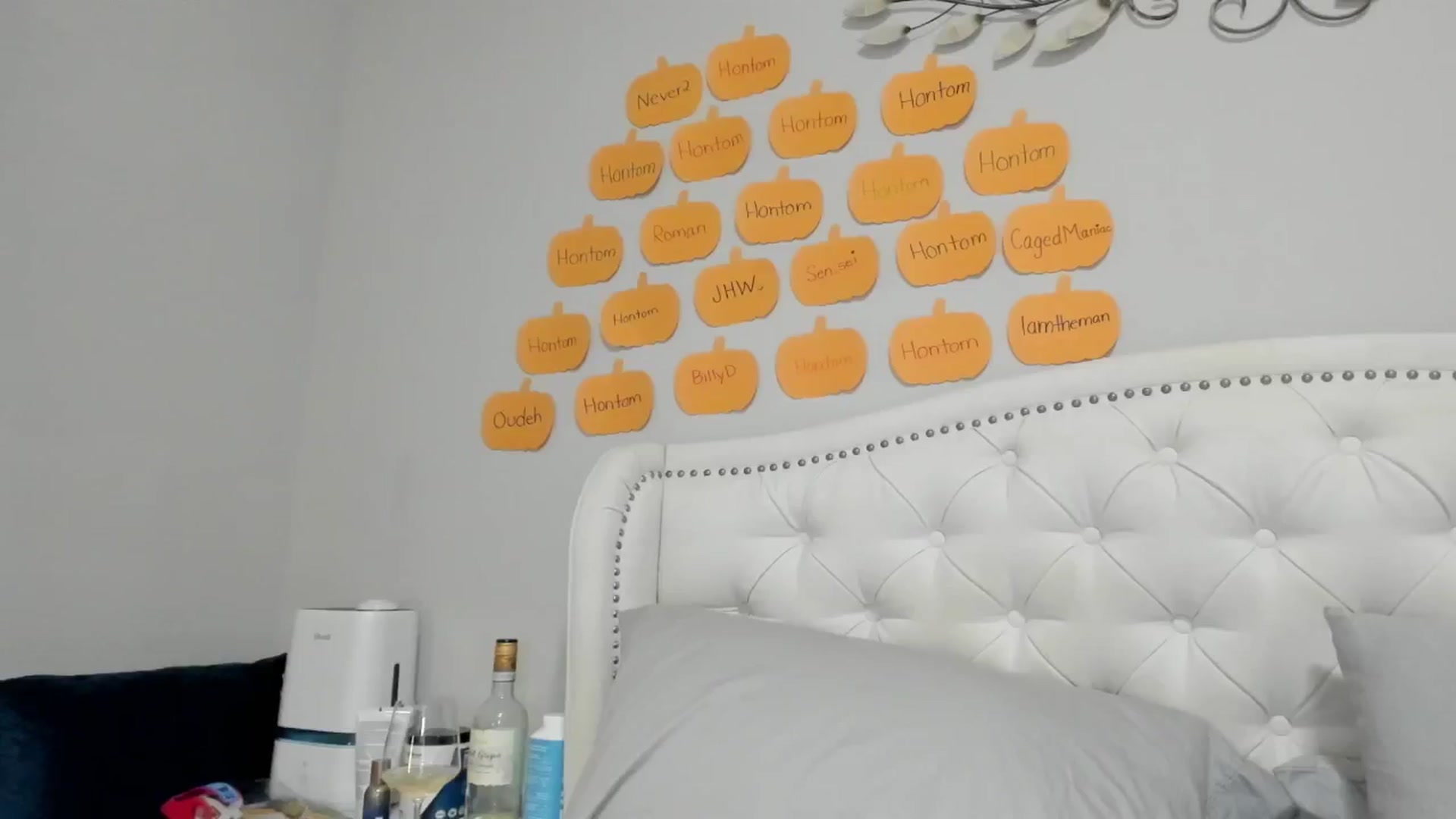 Gallery image thumbnail from OceanGoddesss's myfreecams stream on, 11/03/2024, 05:34 image 9 of 20