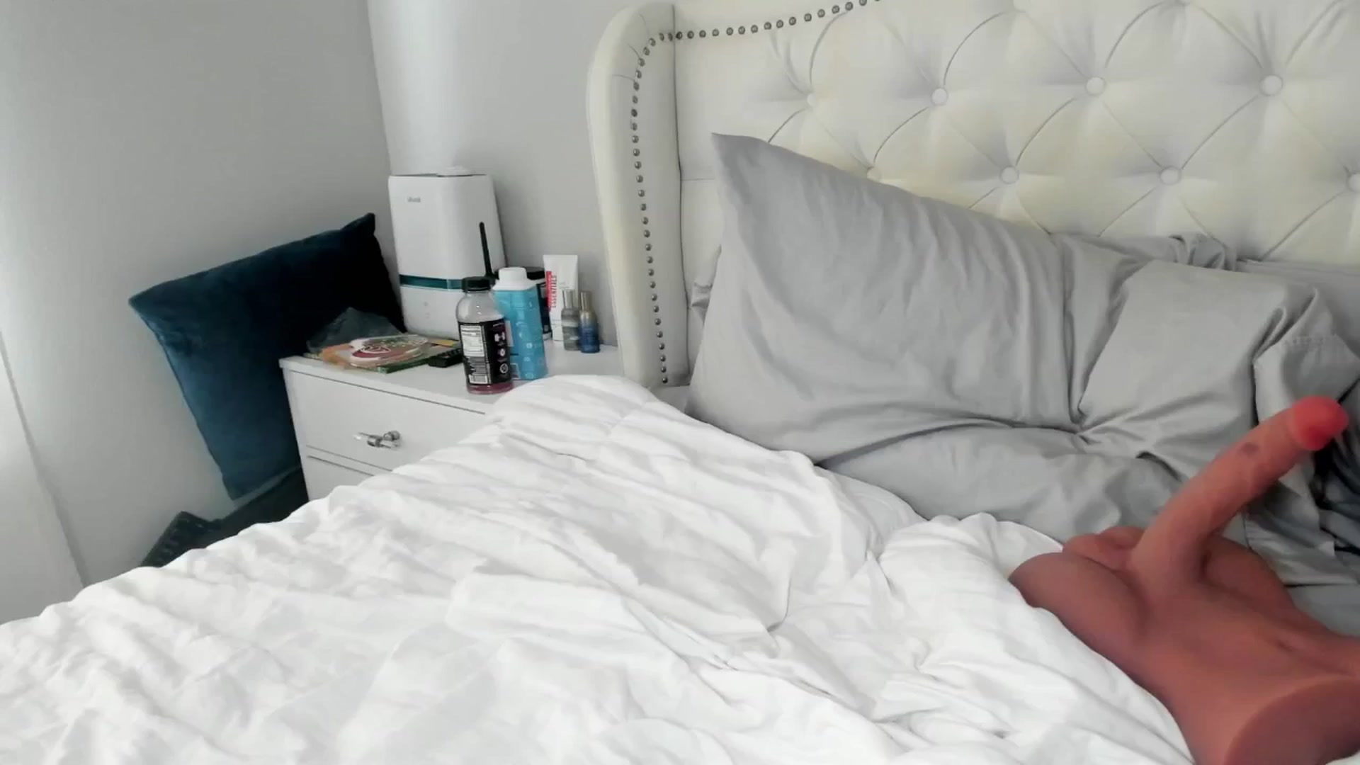 Gallery image thumbnail from OceanGoddesss's myfreecams stream on, 11/06/2024, 21:24 image 10 of 20