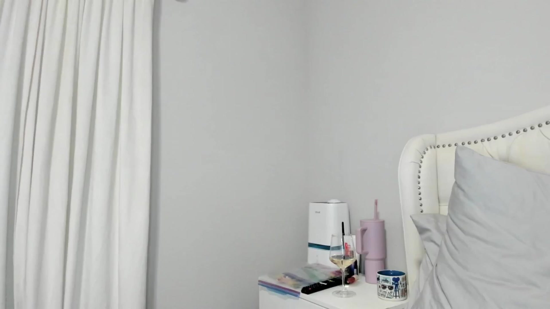 Gallery image thumbnail from OceanGoddesss's myfreecams stream on, 11/23/2024, 23:53 image 12 of 20