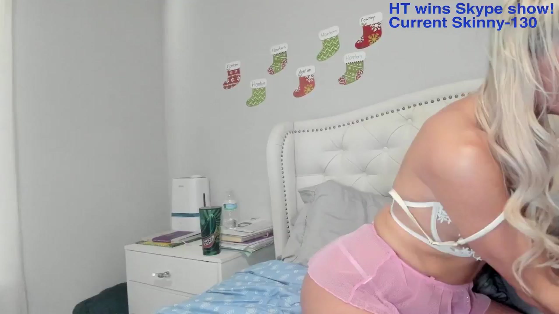 Gallery image thumbnail from OceanGoddesss's myfreecams stream on, 12/06/2024, 23:51 image 9 of 20