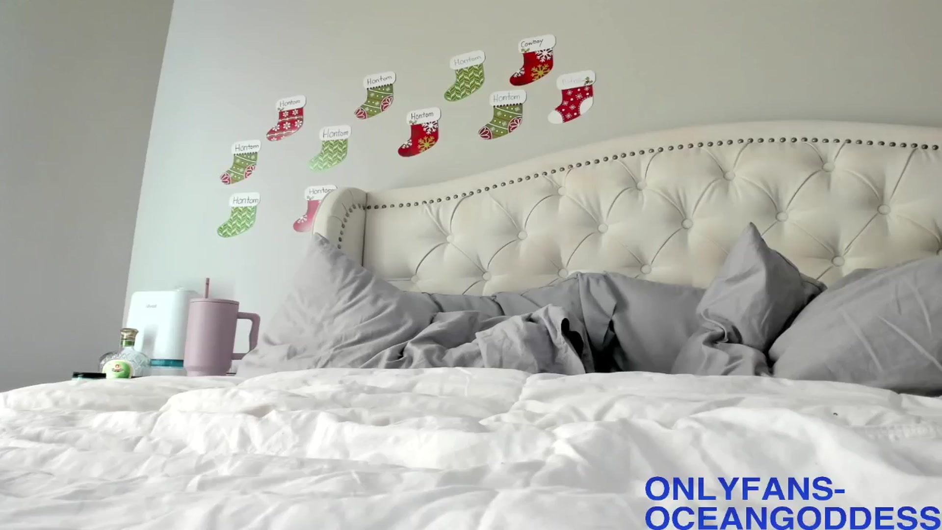 Gallery image thumbnail from OceanGoddesss's myfreecams stream on, 12/20/2024, 21:03 image 6 of 20