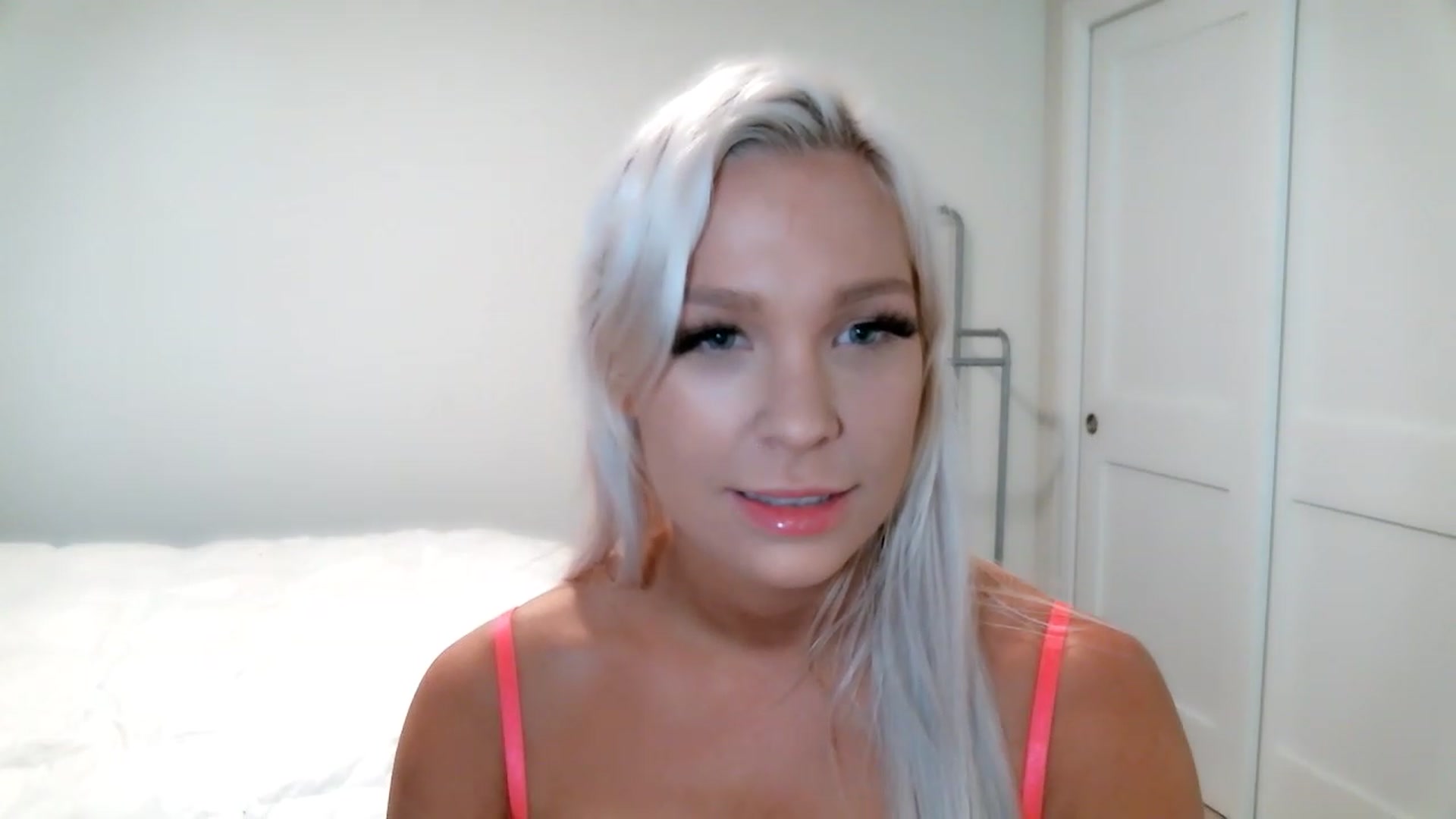 Gallery image thumbnail from OceanGodess's myfreecams stream on, 02/02/2023, 18:35 image 8 of 20