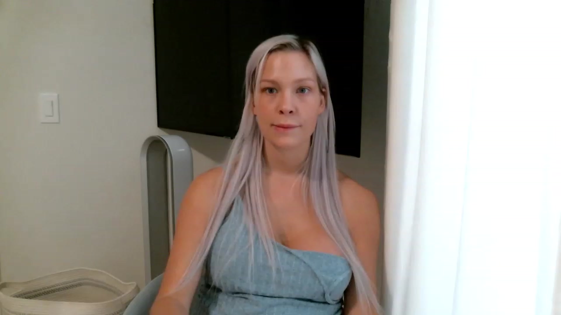 Gallery image thumbnail from OceanGodess's myfreecams stream on, 03/14/2023, 13:36 image 7 of 20