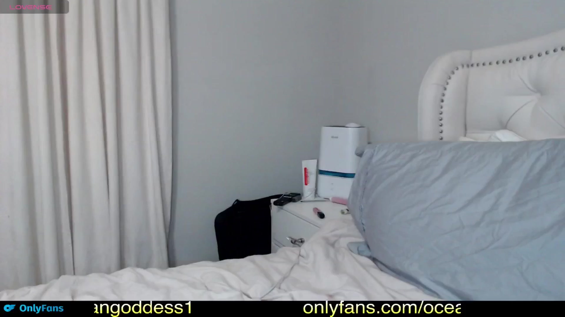 Gallery image thumbnail from OceanGodess's myfreecams stream on, 09/21/2024, 03:00 image 18 of 20