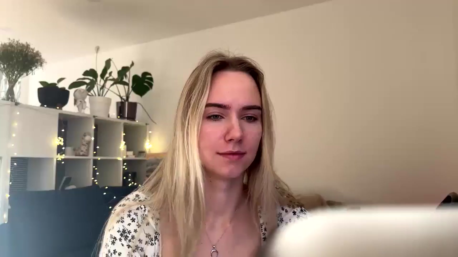 Gallery image thumbnail from Ocean__Soul's myfreecams stream on, 04/04/2025, 06:18 image 2 of 20