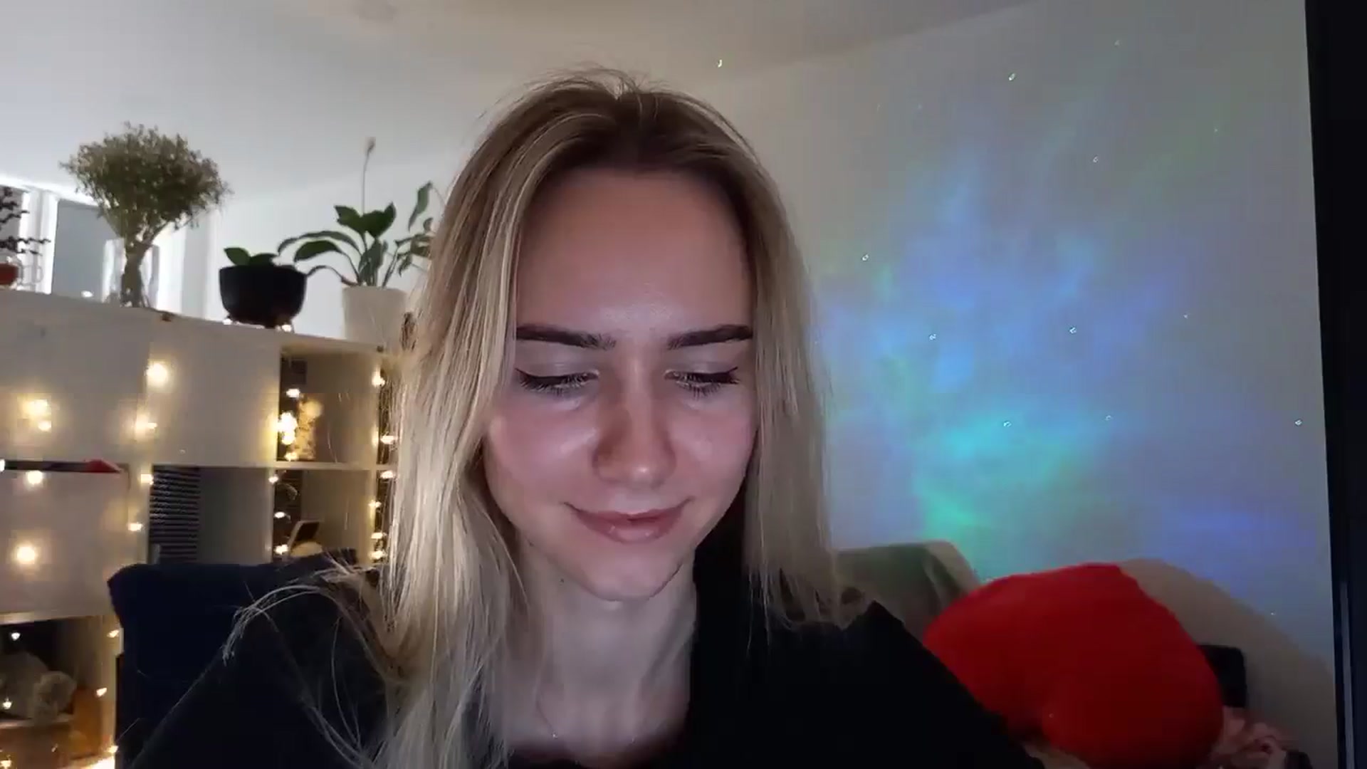 Gallery image thumbnail from Ocean__Soul's myfreecams stream on, 04/05/2025, 10:32 image 20 of 20