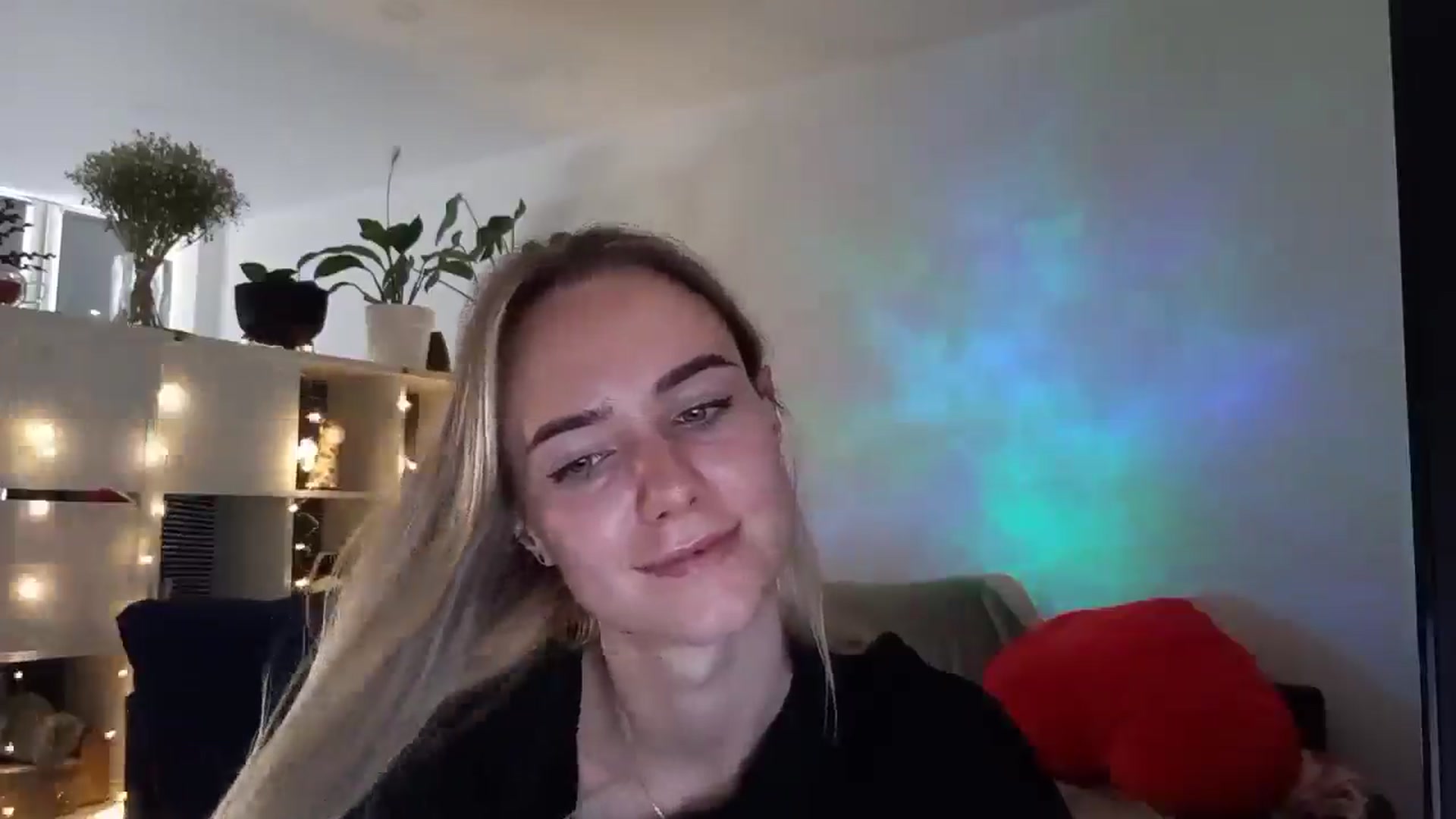 Gallery image thumbnail from Ocean__Soul's myfreecams stream on, 04/05/2025, 11:49 image 20 of 20