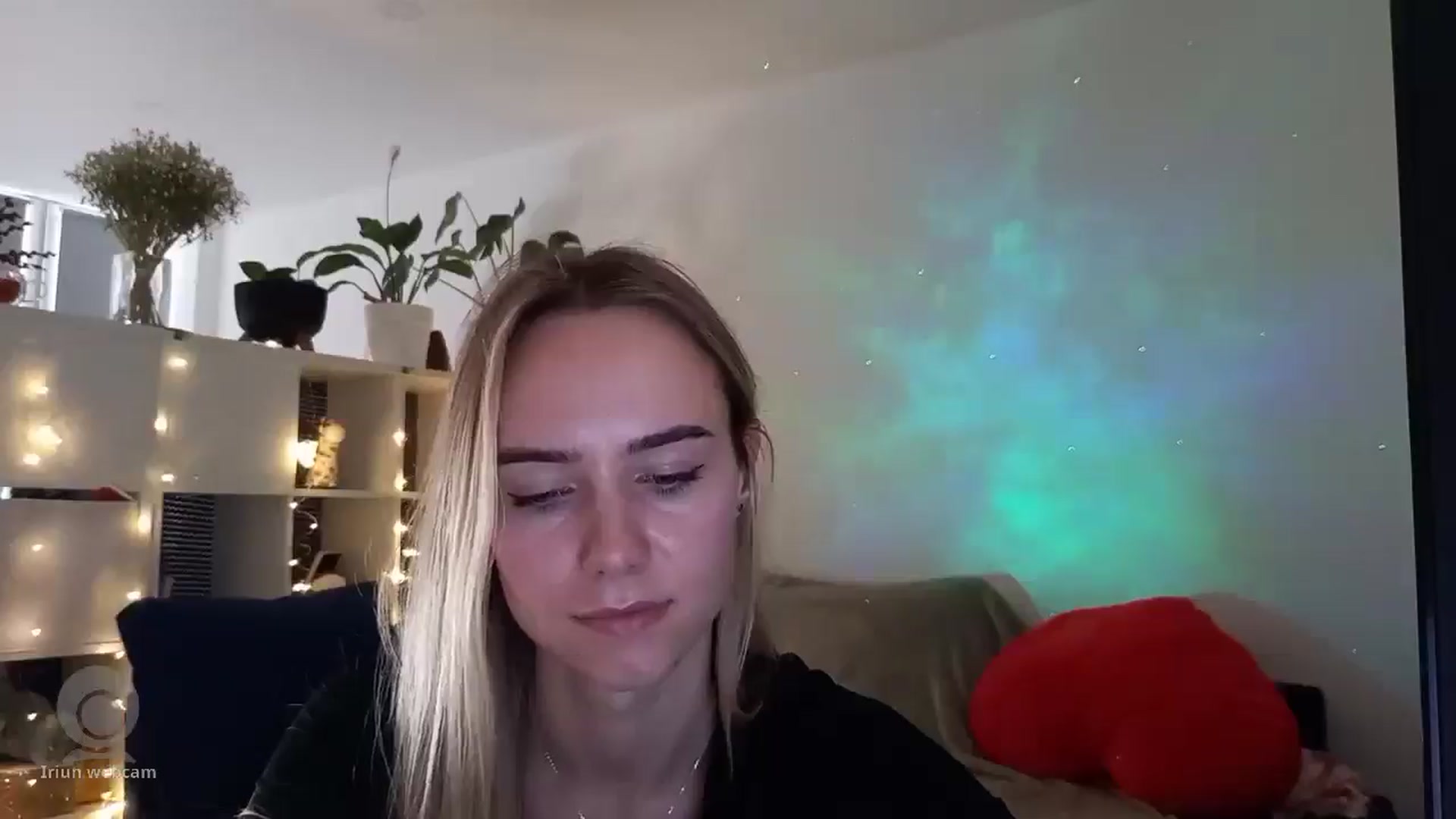 Gallery image thumbnail from Ocean__Soul's myfreecams stream on, 04/05/2025, 12:22 image 13 of 20
