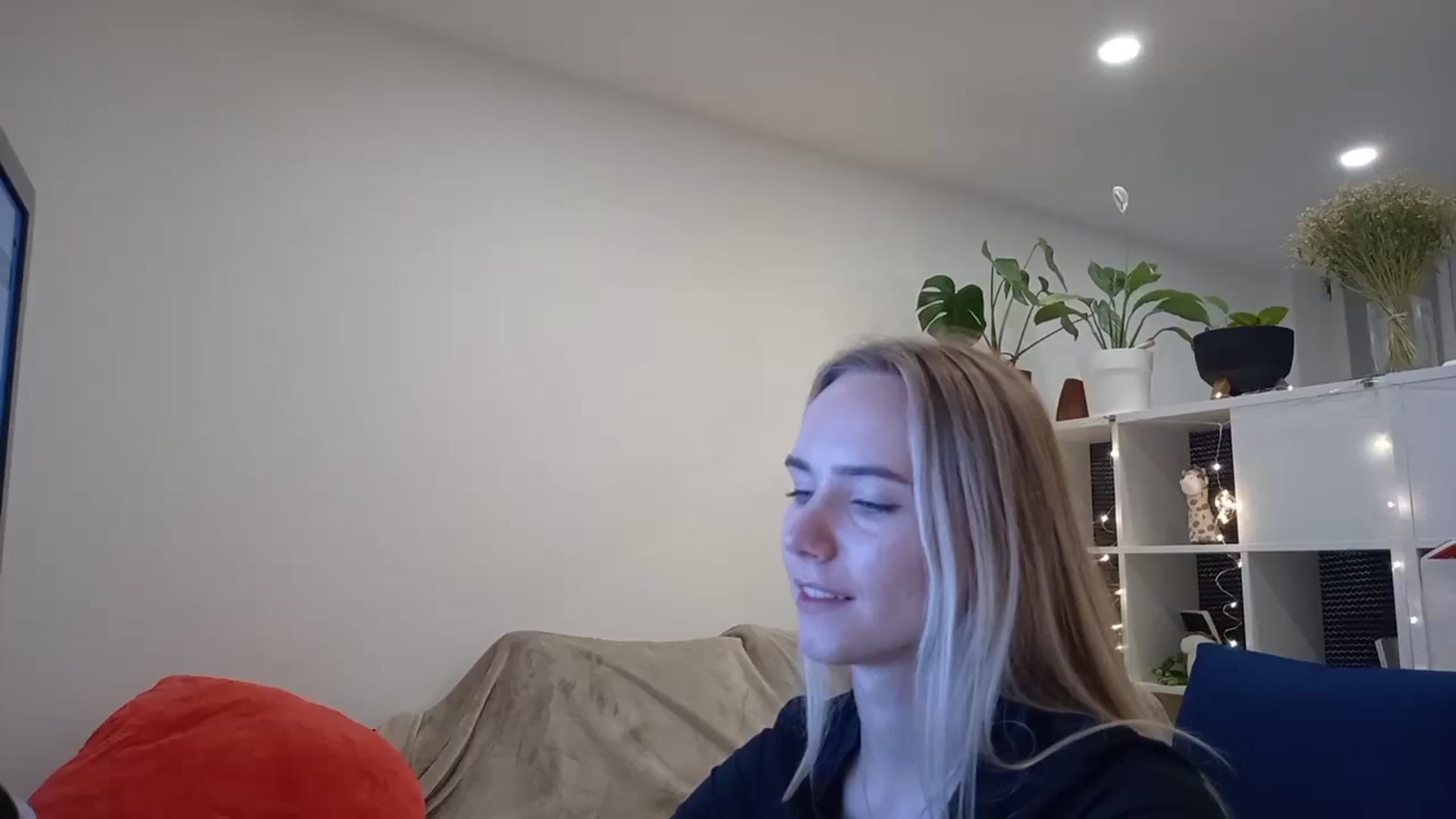 Gallery image thumbnail from Ocean__Soul's myfreecams stream on, 04/05/2025, 18:25 image 20 of 20