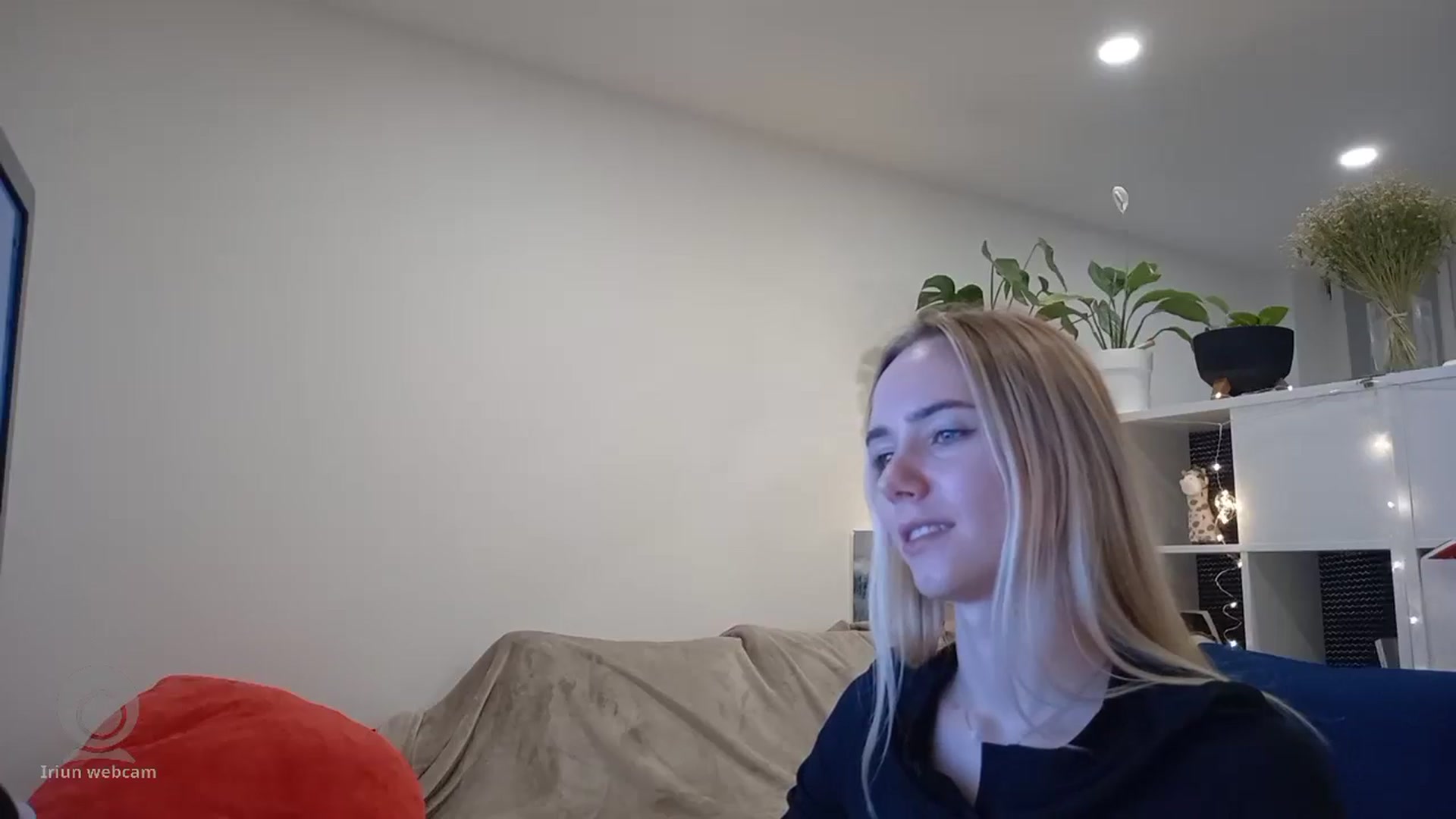 Gallery image thumbnail from Ocean__Soul's myfreecams stream on, 04/05/2025, 18:25 image 15 of 20