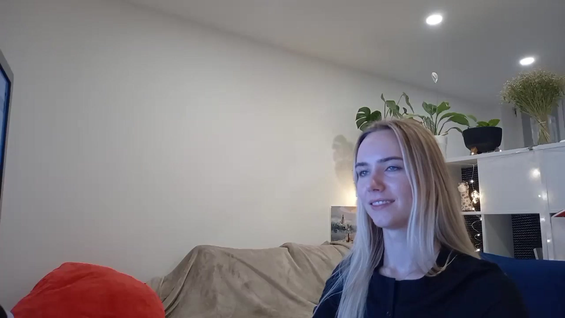 Gallery image thumbnail from Ocean__Soul's myfreecams stream on, 04/05/2025, 18:25 image 9 of 20