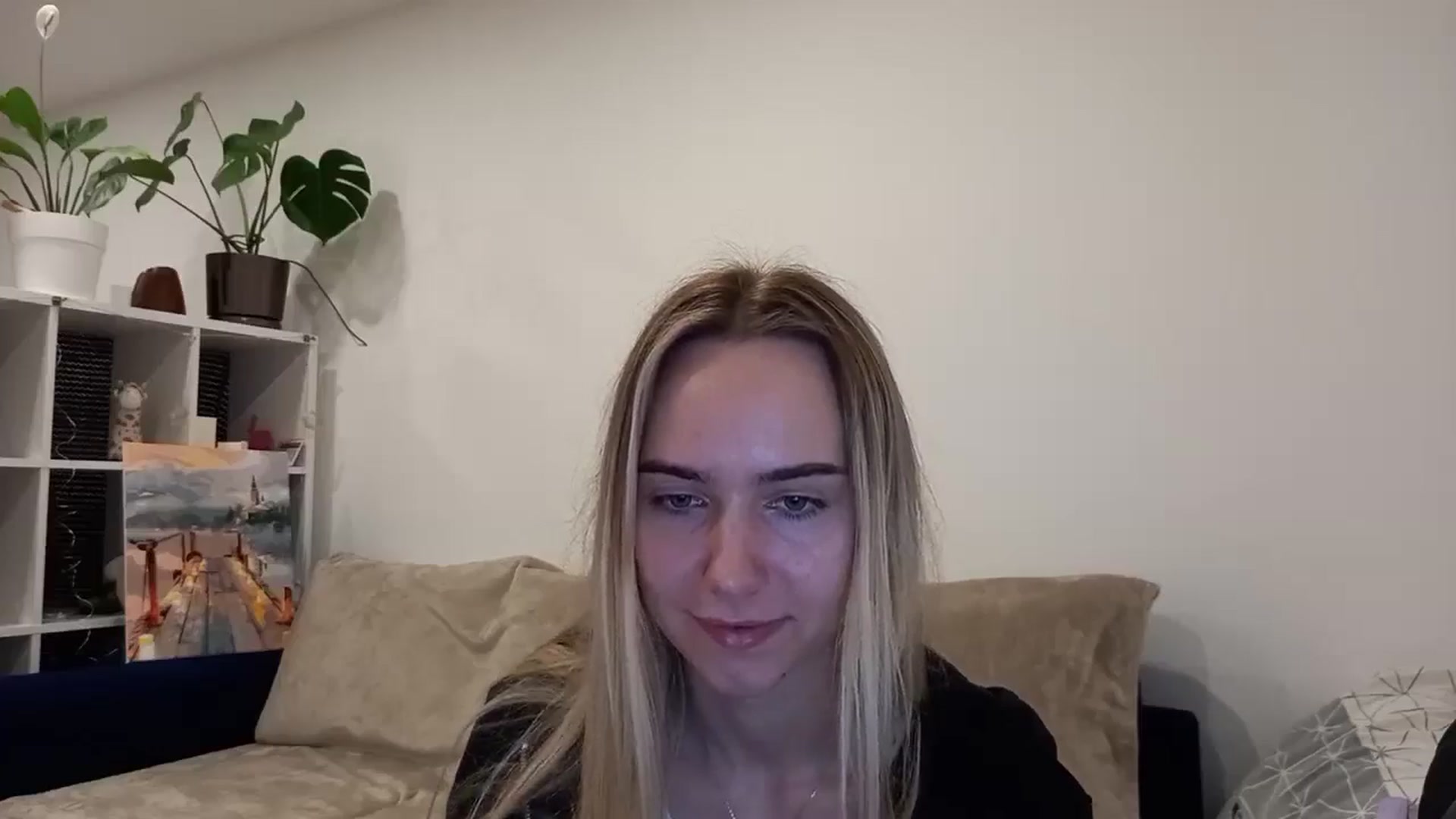 Gallery image thumbnail from Ocean__Soul's myfreecams stream on, 04/07/2025, 20:29 image 7 of 20