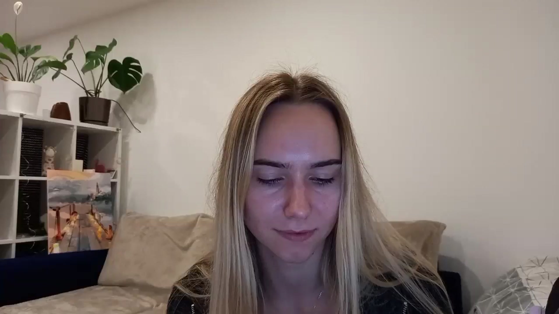 Gallery image thumbnail from Ocean__Soul's myfreecams stream on, 04/07/2025, 20:29 image 11 of 20