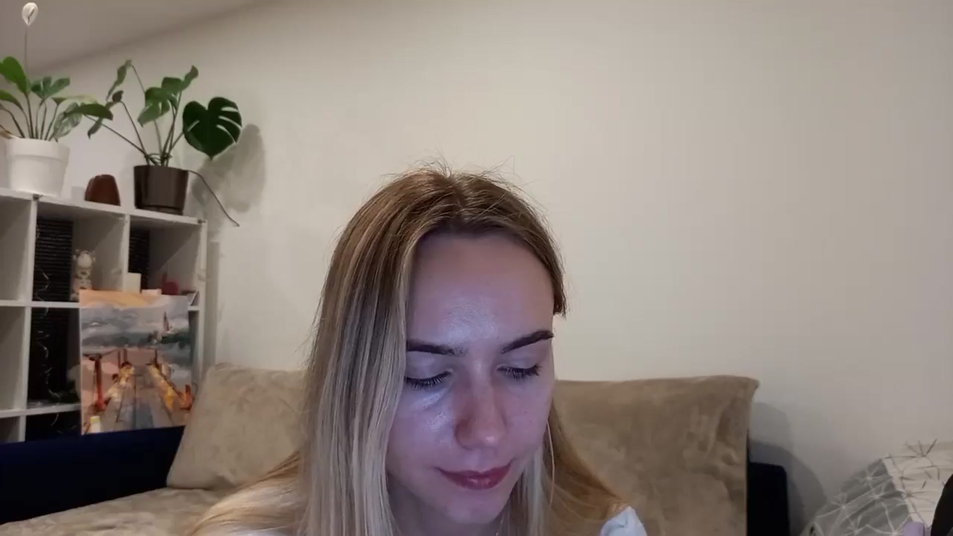 Gallery image thumbnail from Ocean__Soul's myfreecams stream on, 04/07/2025, 23:01 image 6 of 20