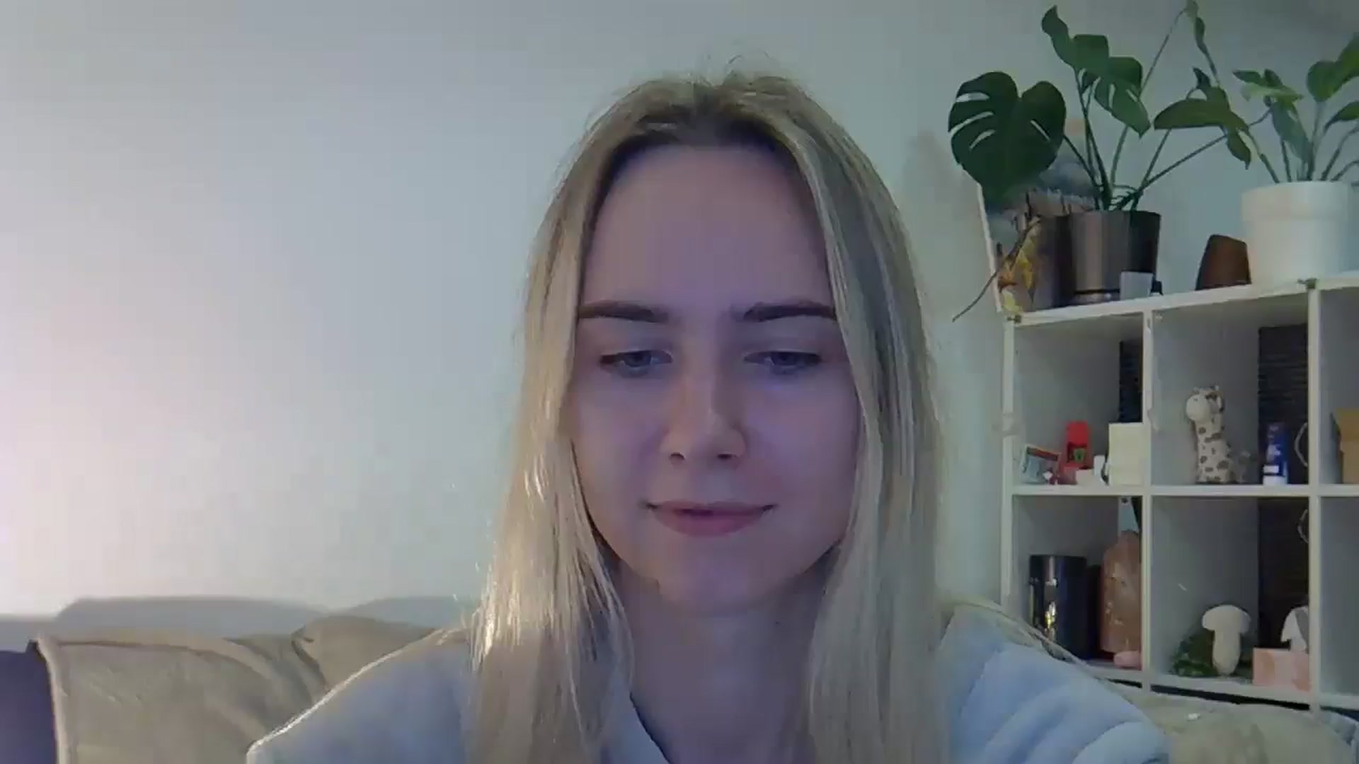Gallery image thumbnail from Ocean__Soul's myfreecams stream on, 04/12/2025, 21:52 image 11 of 20