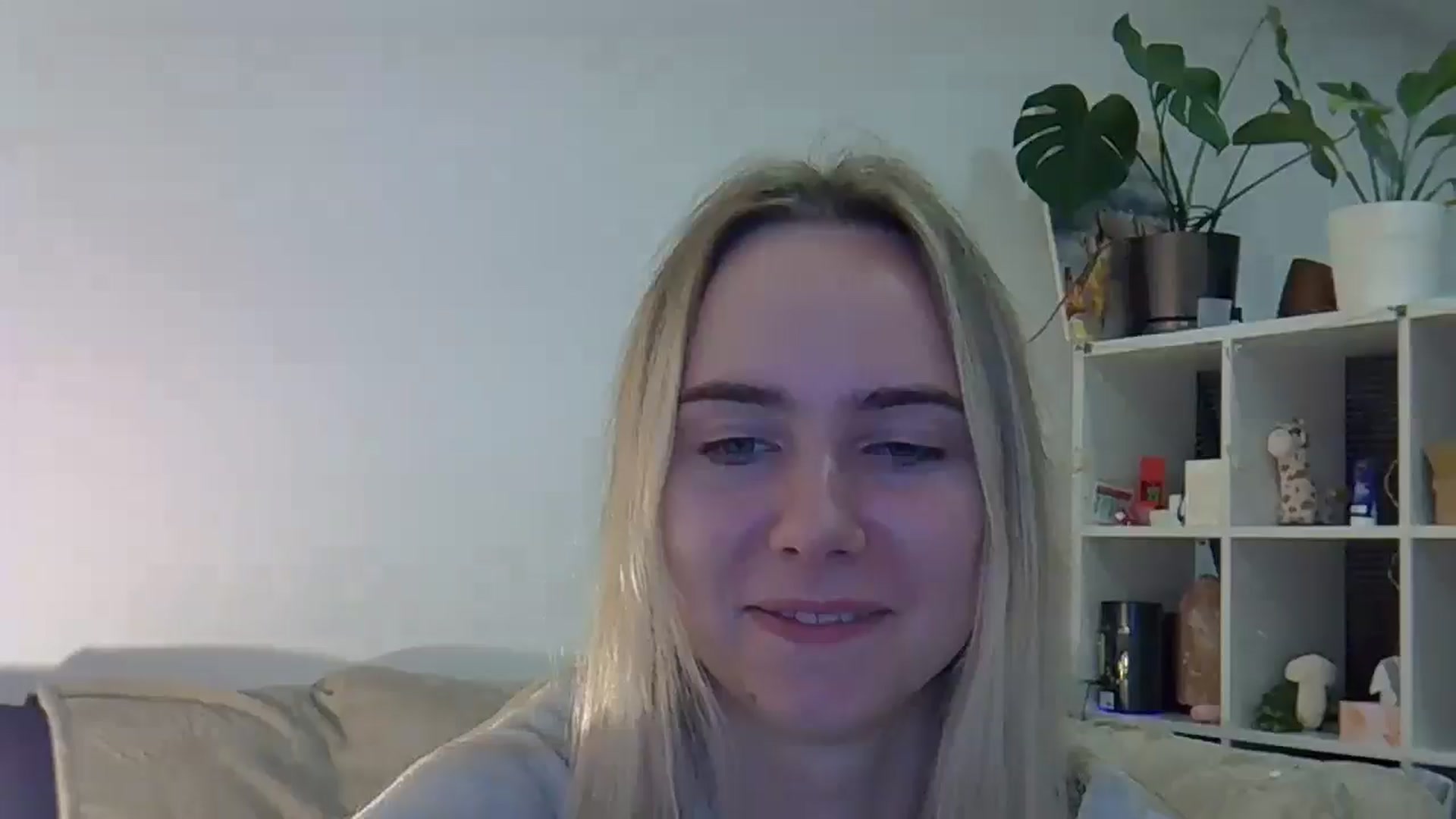 Gallery image thumbnail from Ocean__Soul's myfreecams stream on, 04/12/2025, 21:52 image 12 of 20