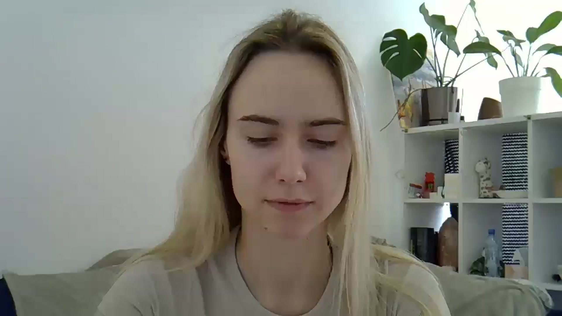 Gallery image thumbnail from Ocean__Soul's myfreecams stream on, 04/13/2025, 11:07 image 7 of 20
