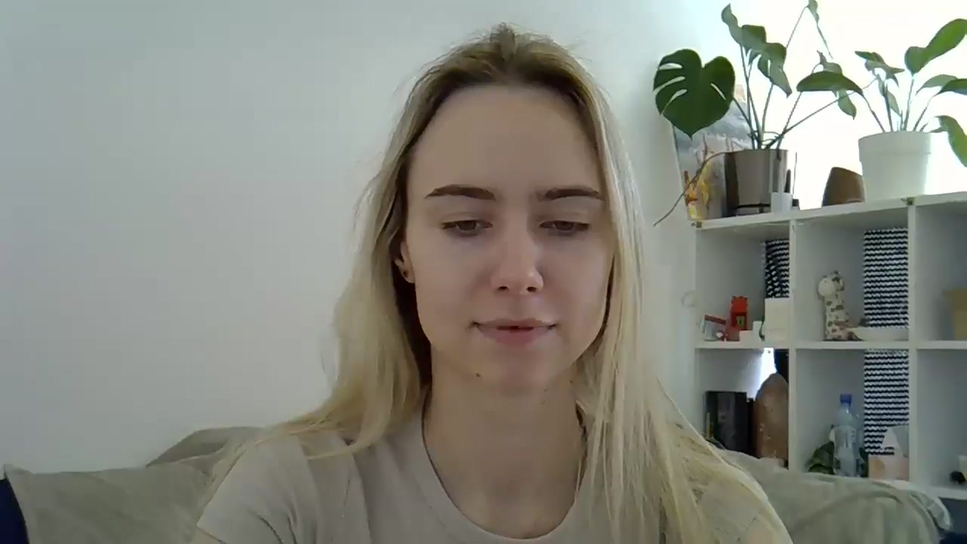 Gallery image thumbnail from Ocean__Soul's myfreecams stream on, 04/13/2025, 11:07 image 3 of 20