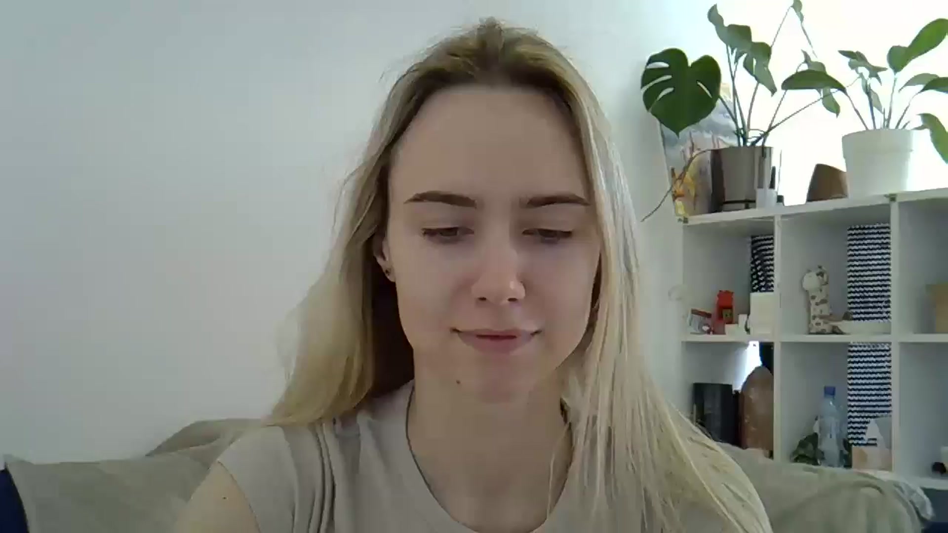 Gallery image thumbnail from Ocean__Soul's myfreecams stream on, 04/13/2025, 11:07 image 1 of 20