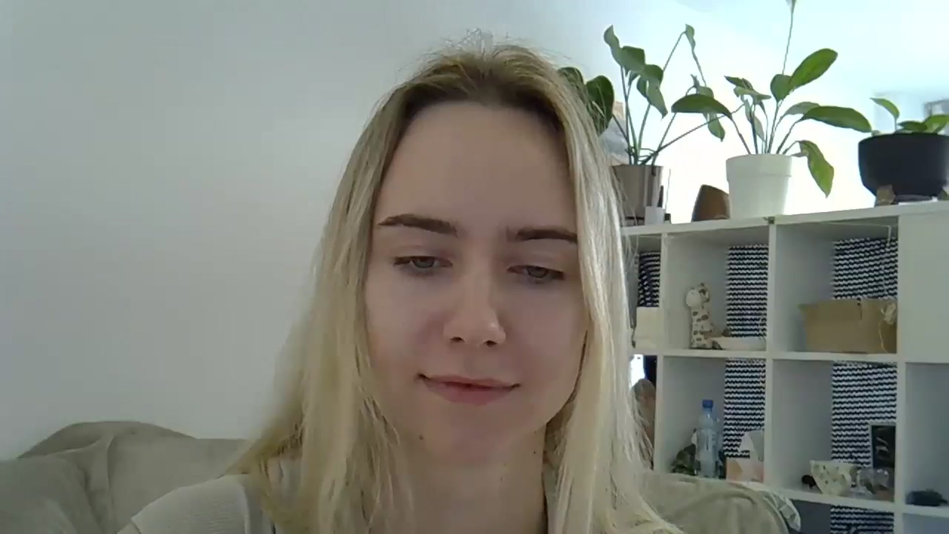 Gallery image thumbnail from Ocean__Soul's myfreecams stream on, 04/13/2025, 13:03 image 13 of 20