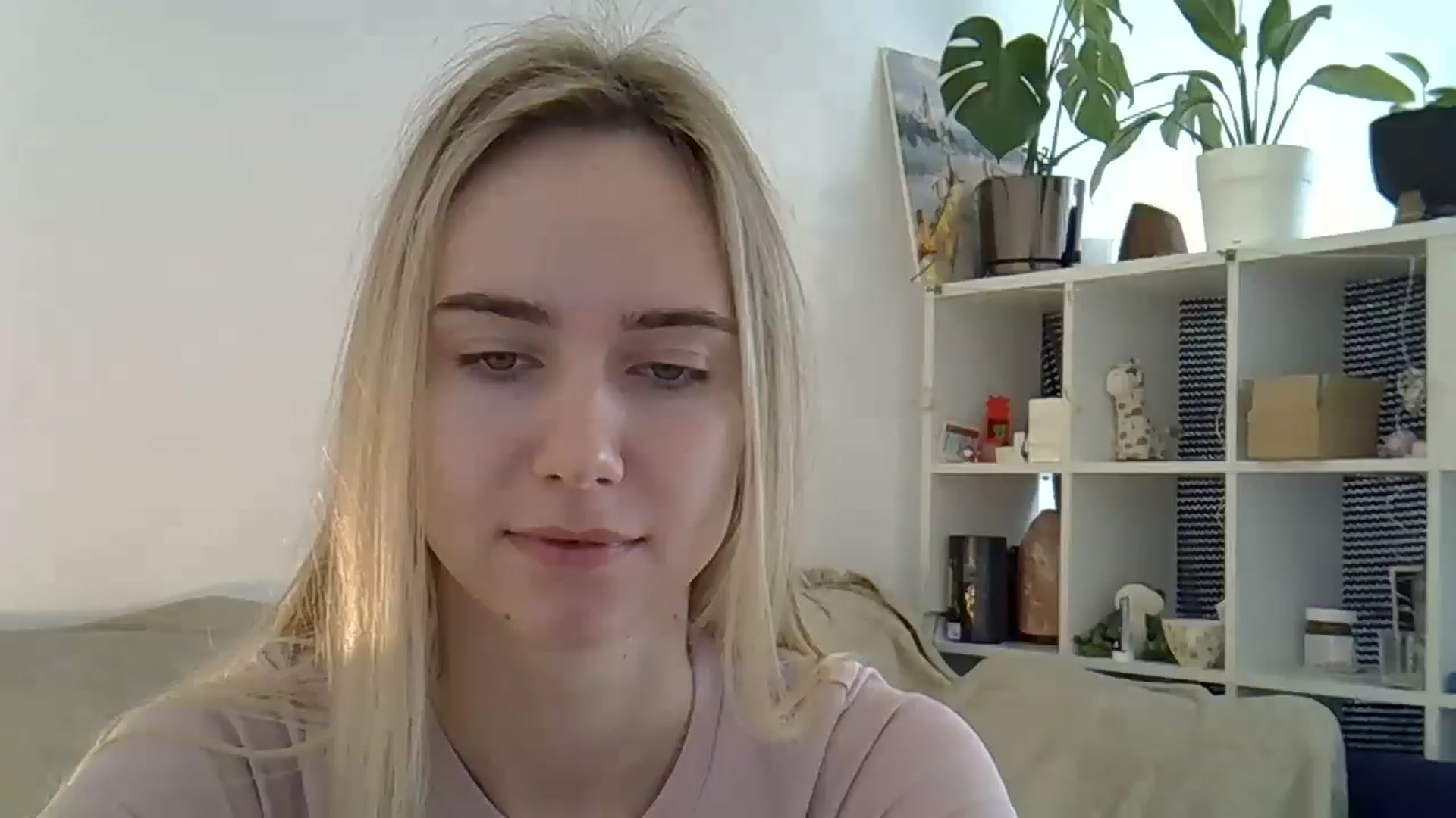 Gallery image thumbnail from Ocean__Soul's myfreecams stream on, 04/15/2025, 08:56 image 3 of 20
