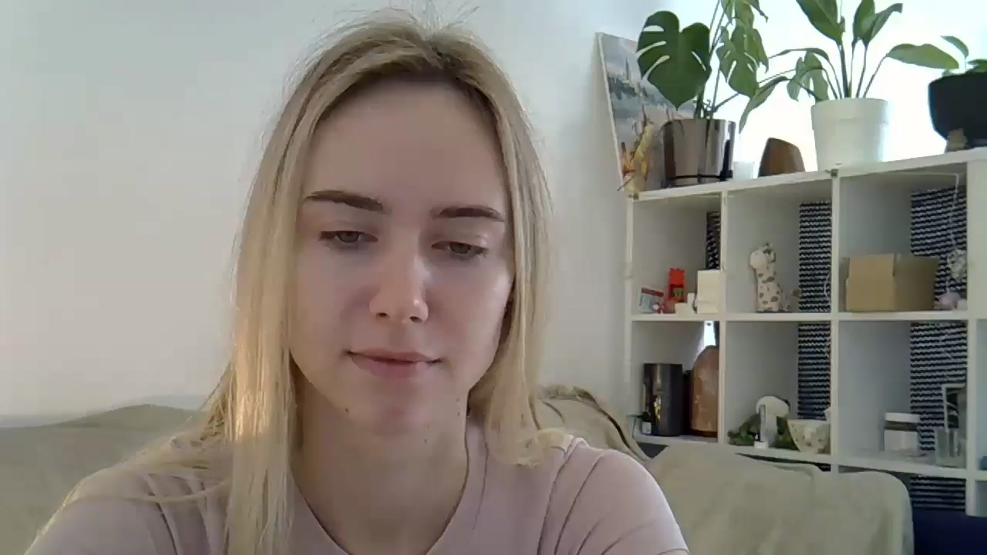 Gallery image thumbnail from Ocean__Soul's myfreecams stream on, 04/15/2025, 08:56 image 2 of 20