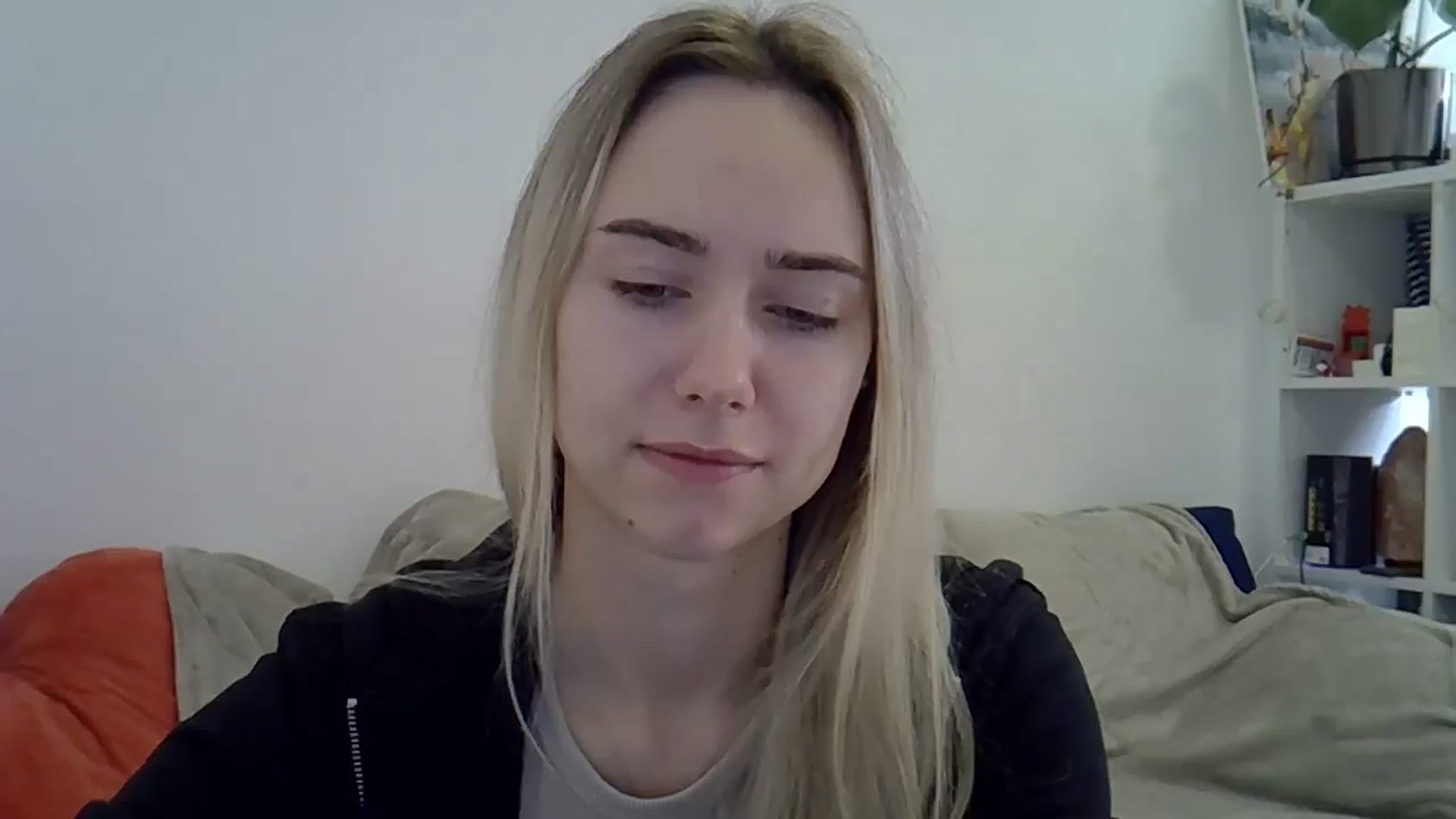 Gallery image thumbnail from Ocean__Soul's myfreecams stream on, 04/16/2025, 06:24 image 19 of 20