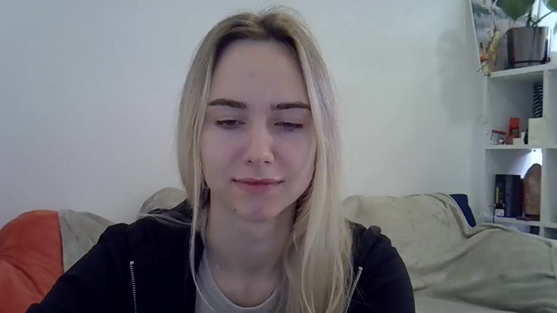 Gallery image thumbnail from Ocean__Soul's myfreecams stream on, 04/16/2025, 06:24 image 13 of 20