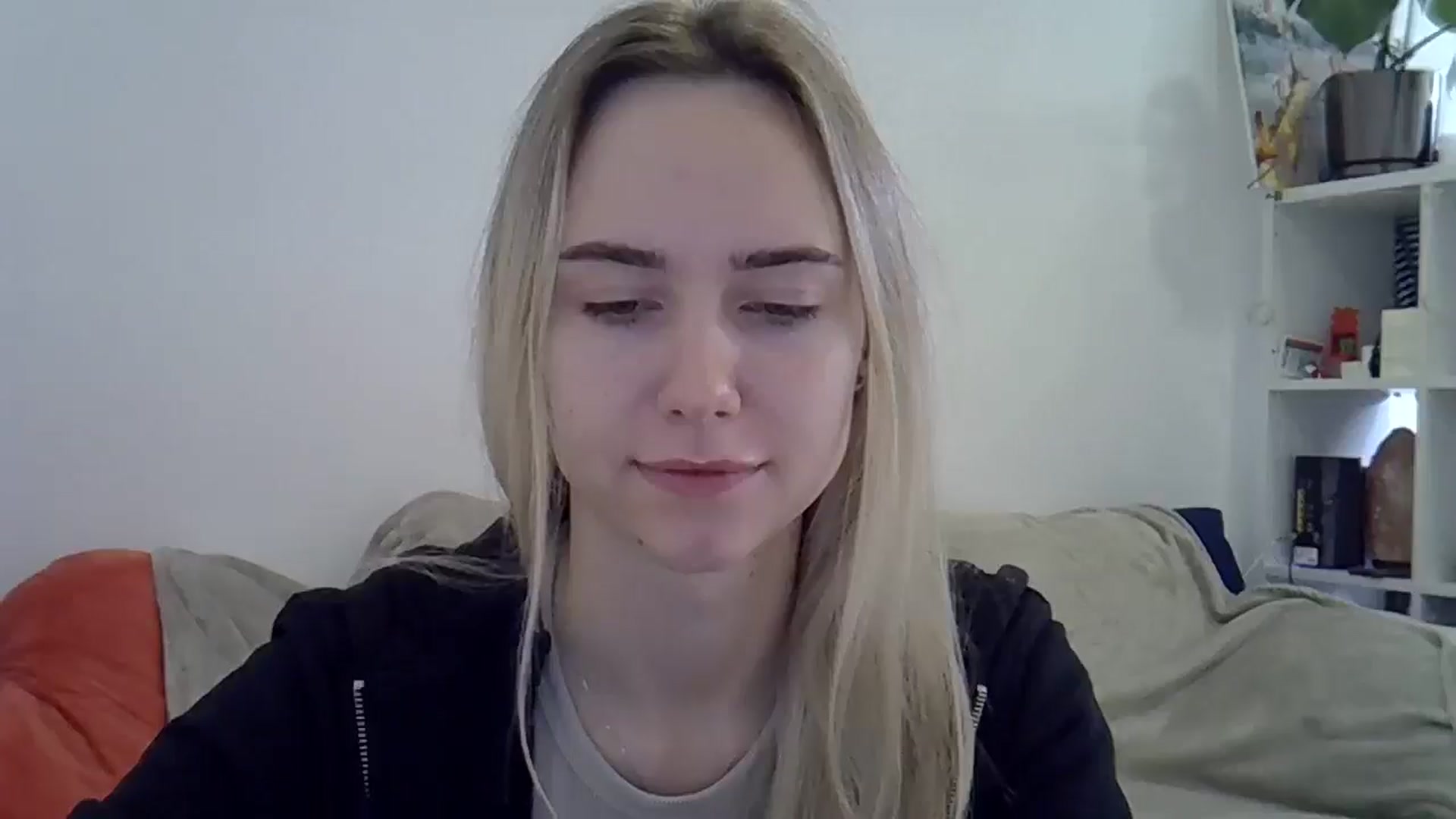 Gallery image thumbnail from Ocean__Soul's myfreecams stream on, 04/16/2025, 06:24 image 15 of 20