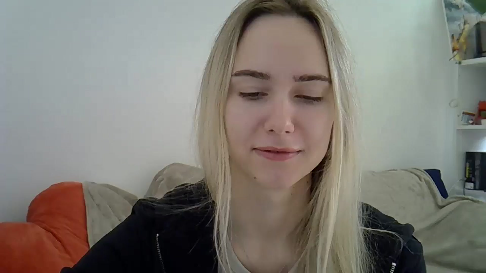 Gallery image thumbnail from Ocean__Soul's myfreecams stream on, 04/16/2025, 06:38 image 18 of 20