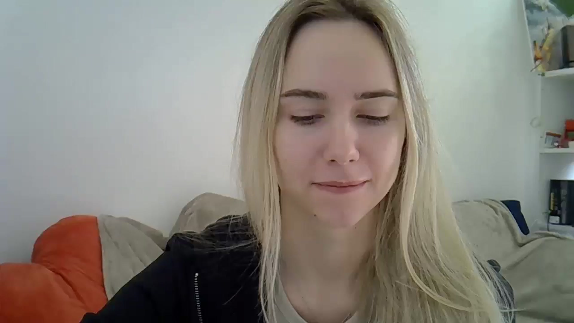Gallery image thumbnail from Ocean__Soul's myfreecams stream on, 04/16/2025, 06:38 image 19 of 20