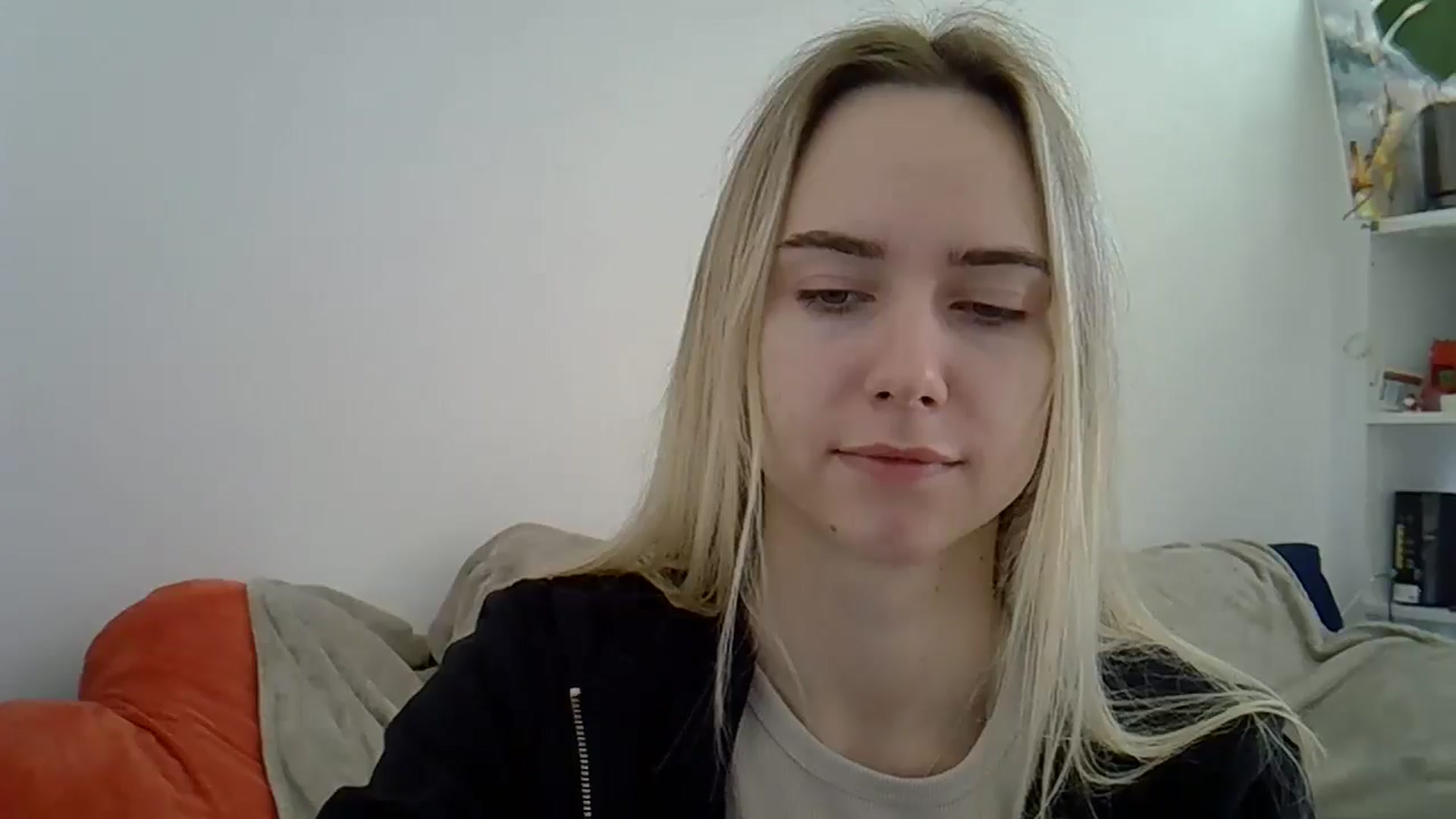 Gallery image thumbnail from Ocean__Soul's myfreecams stream on, 04/16/2025, 07:59 image 9 of 20