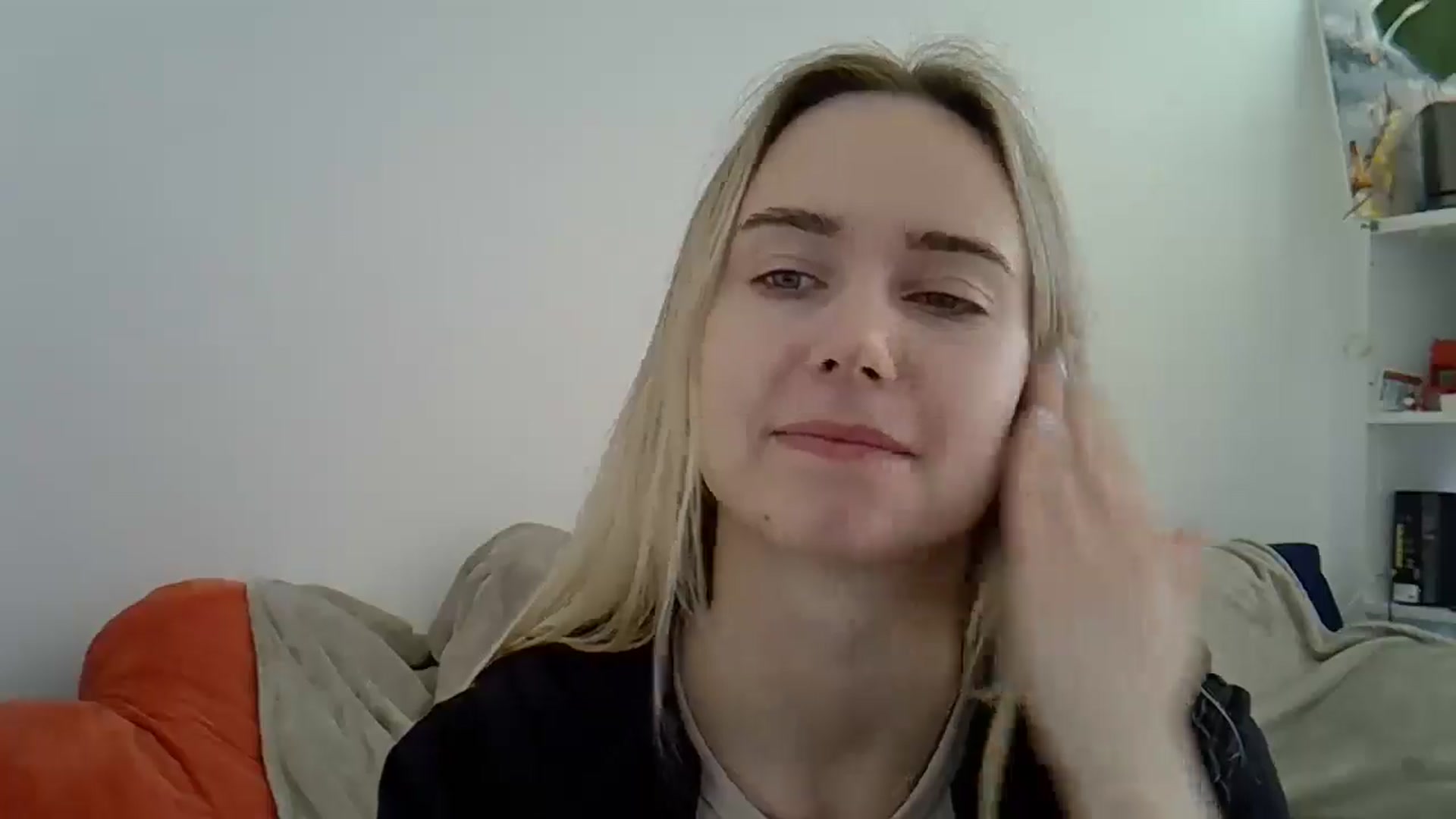 Gallery image thumbnail from Ocean__Soul's myfreecams stream on, 04/16/2025, 07:59 image 8 of 20