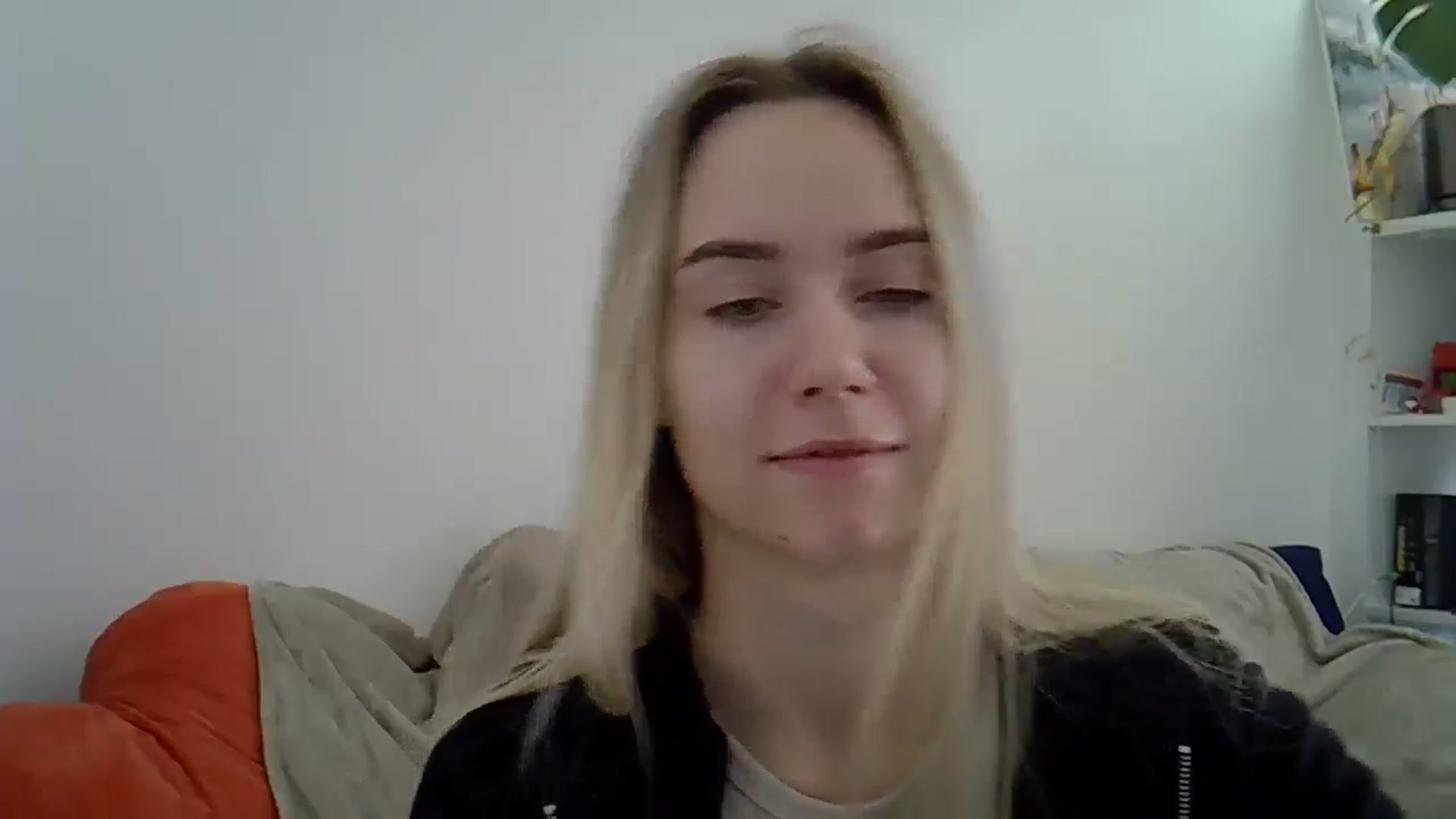 Gallery image thumbnail from Ocean__Soul's myfreecams stream on, 04/16/2025, 07:59 image 18 of 20