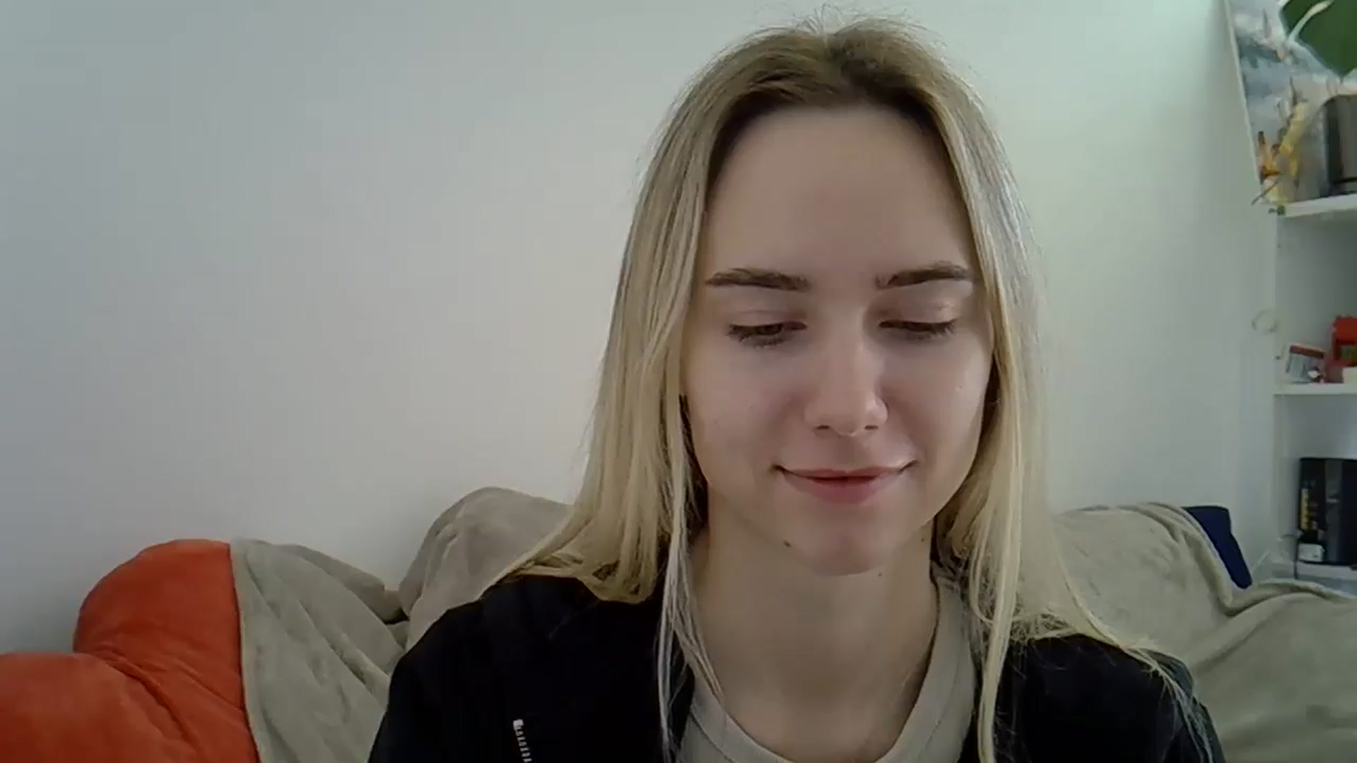 Gallery image thumbnail from Ocean__Soul's myfreecams stream on, 04/16/2025, 07:59 image 7 of 20