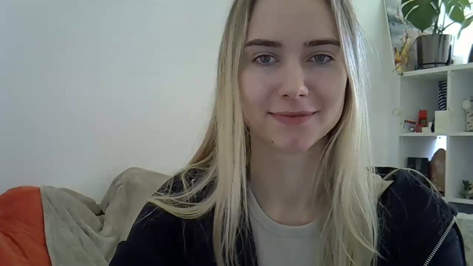 Gallery image thumbnail from Ocean__Soul's myfreecams stream on, 04/16/2025, 09:02 image 20 of 20