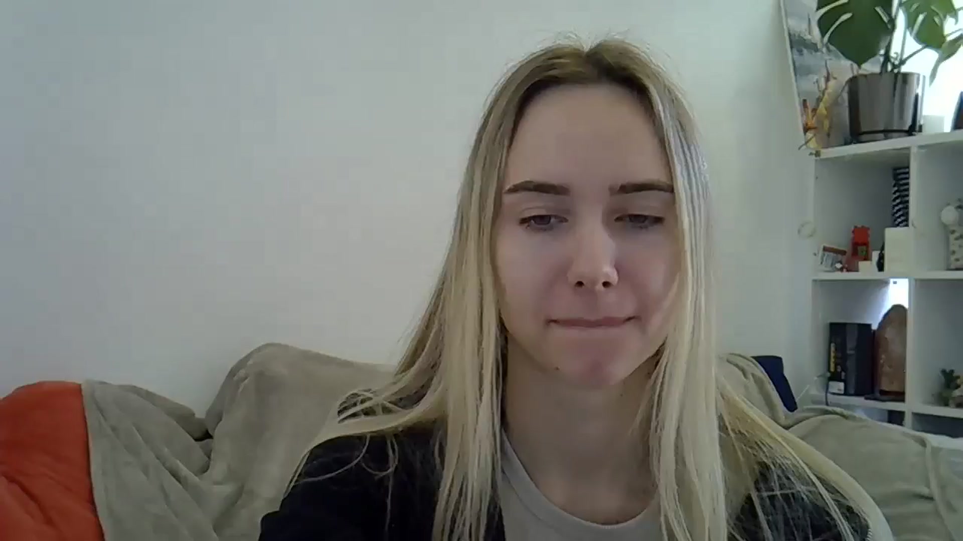 Gallery image thumbnail from Ocean__Soul's myfreecams stream on, 04/16/2025, 09:02 image 10 of 20