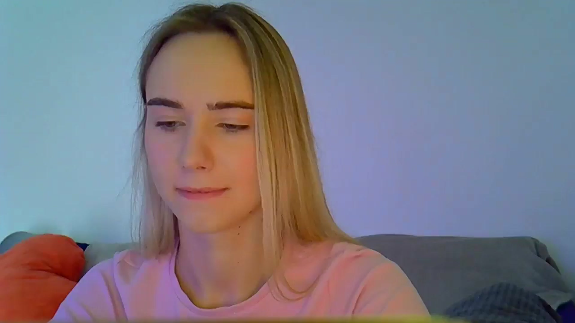 Gallery image thumbnail from Ocean__Soul's myfreecams stream on, 04/18/2025, 13:44 image 19 of 20